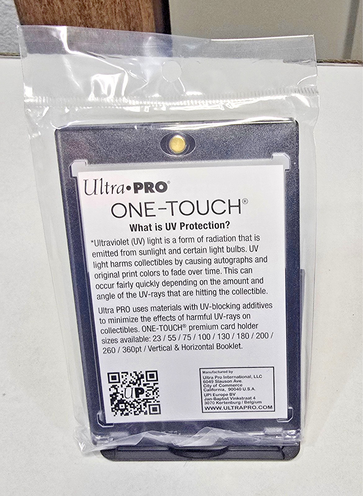 Ultra PRO 35pt ONE-TOUCH Magnetic Trading Card Holder w/ UV Black Border Clear