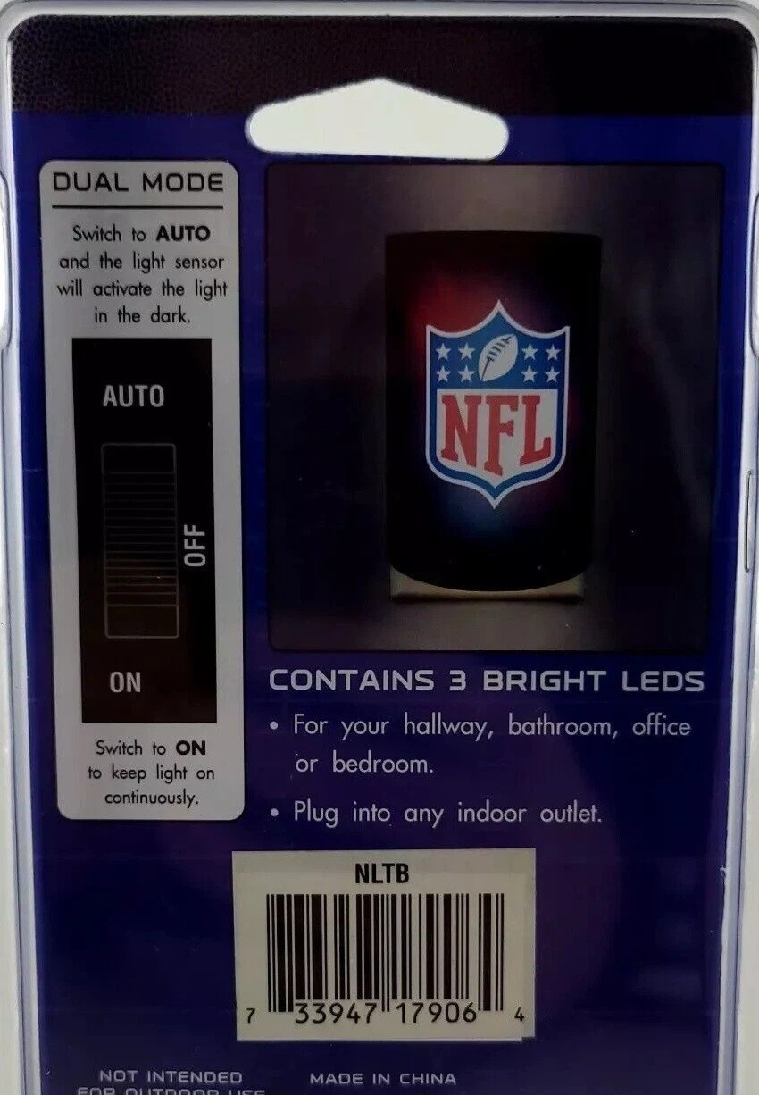 Tampa Bay Buccaneers NFL Night Light 5″ X 3.5″ LED Plug In with Light Sensor NEW
