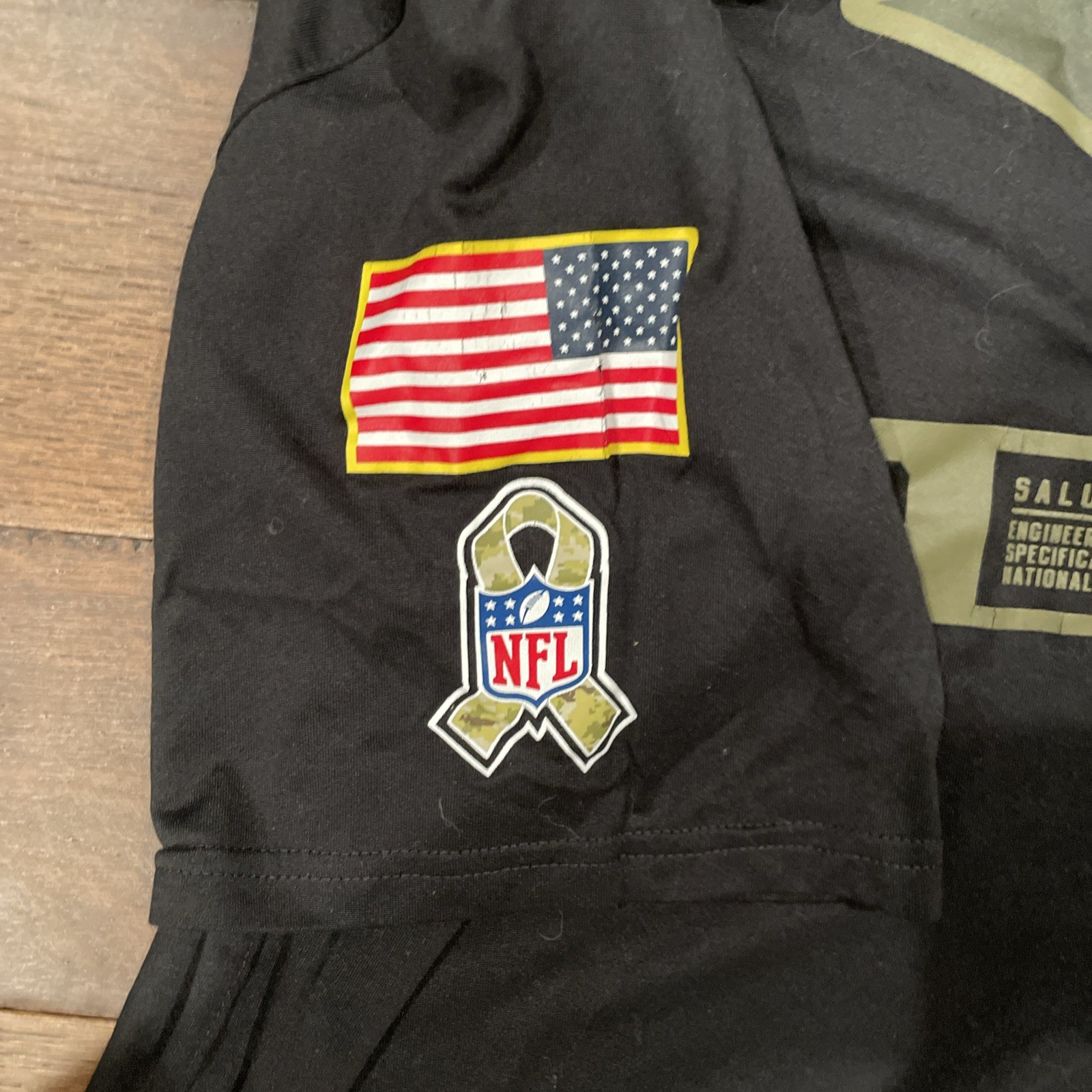 New England Patriots Nike Salute to Service Dri-Fit T- Shirt Men’s XL
