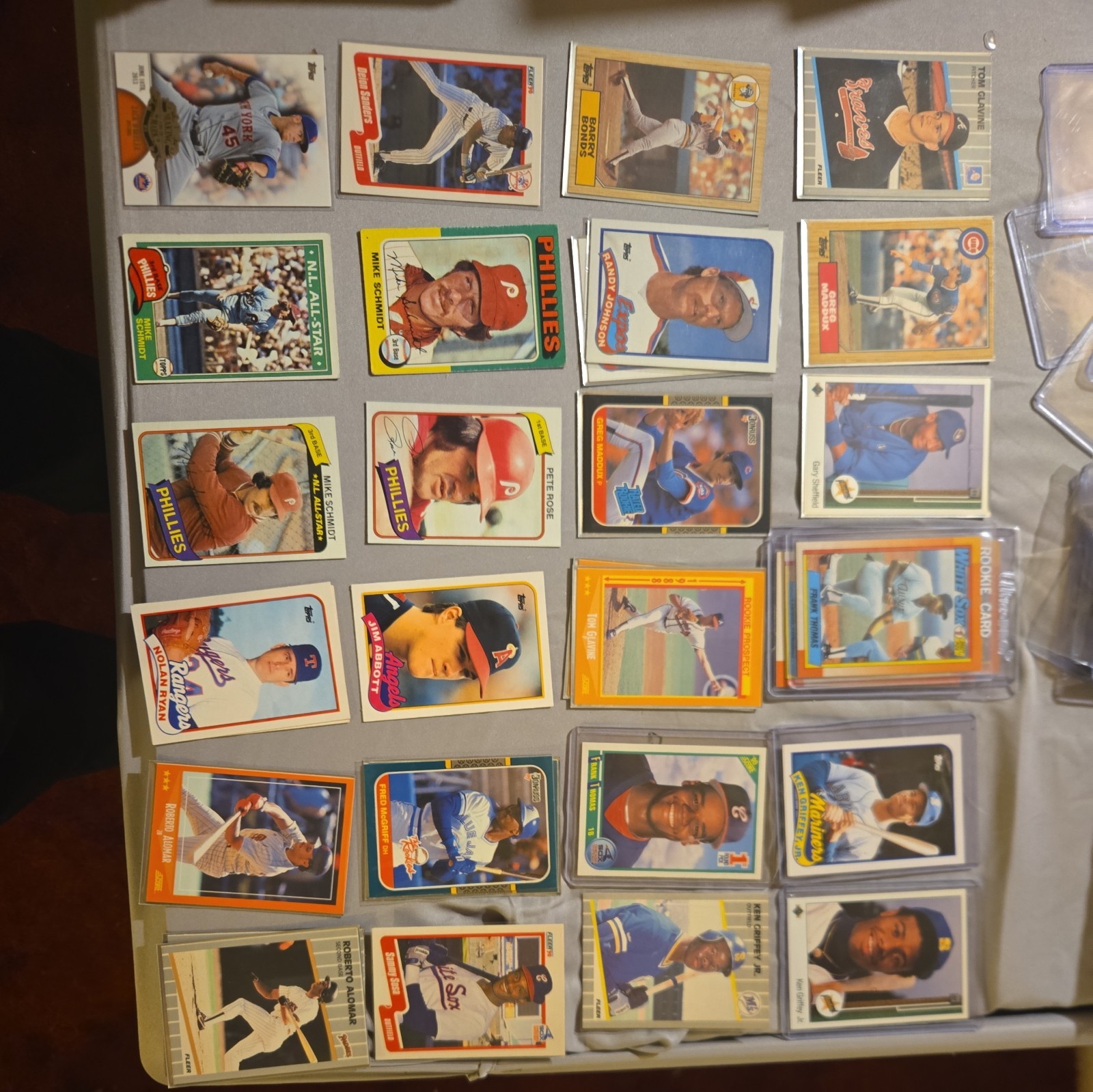 Mixed LOT Baseball Cards 80’s-90’s 450+ Cards. Unopened Packs, Hof F, and More.