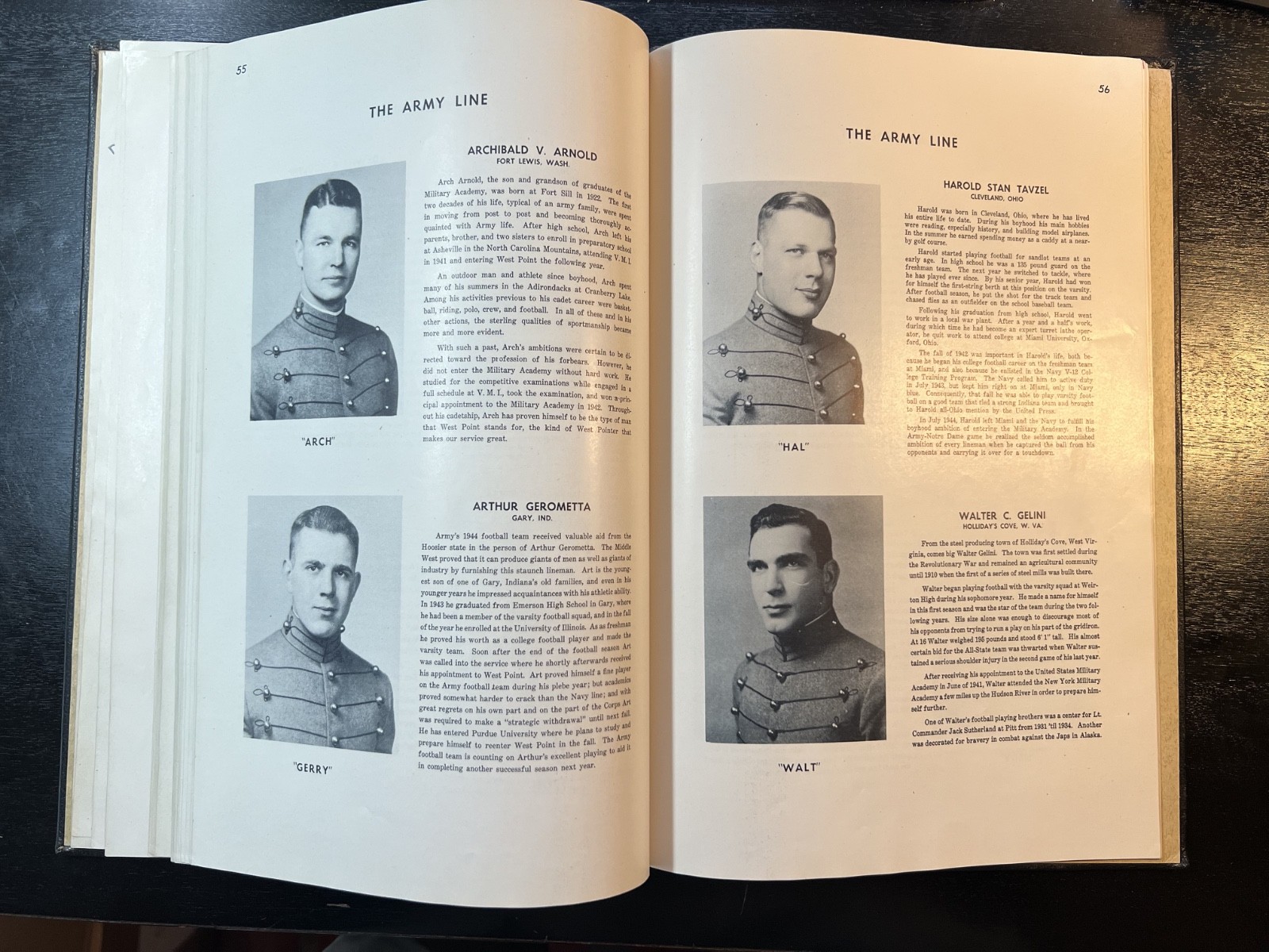 1944 ARMY WEST POINT FOOTBALL NATIONAL CHAMPIONSHIP BOOK #39/200 AUTO EARL BLAIK