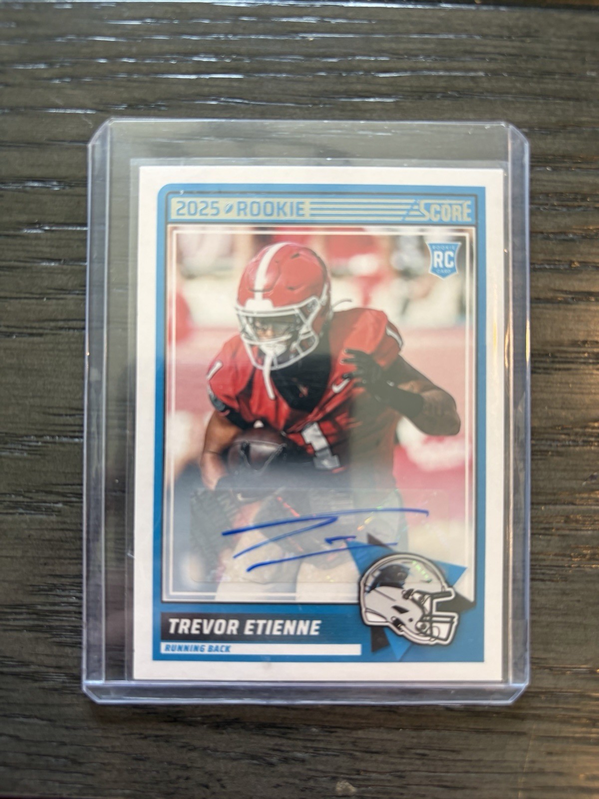 2025 Score – Rookies Trevor Etienne #51 Signatures (AU, RC)