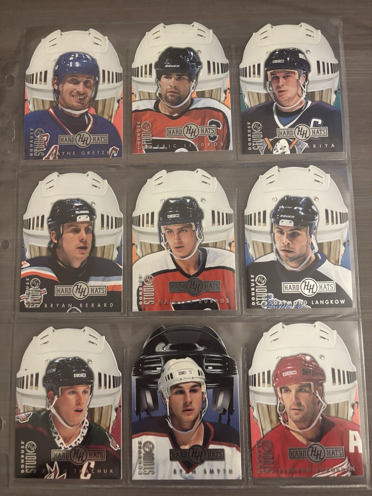 Donruss 1997-98 Studio Hard Hats NHL Insert Full Set 24 Cards #/3000 Gretzky