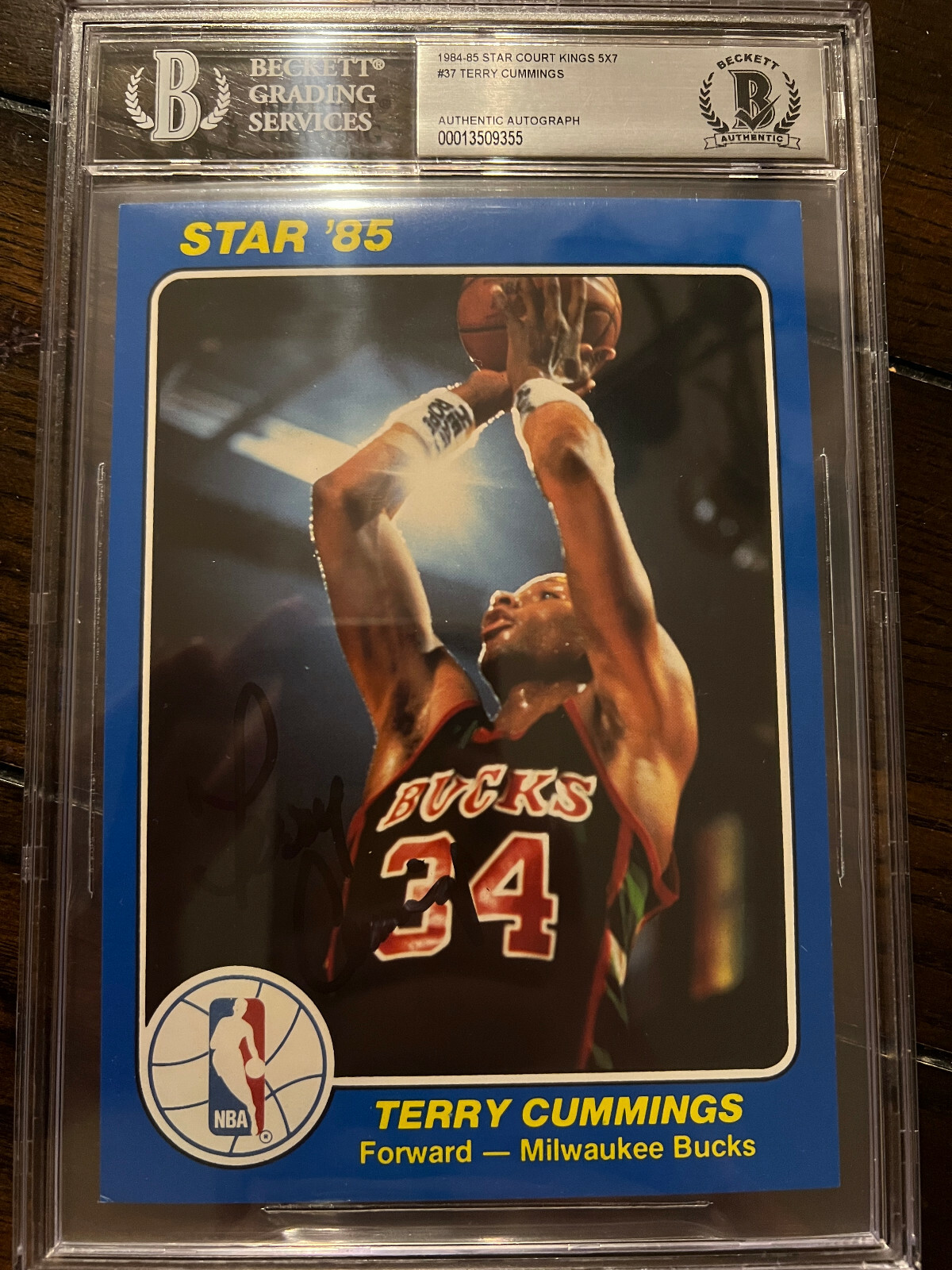 1984-85 Star Court Kings 5 X 7 #37 Terry Cummings BGS BAS Authentic Autograph