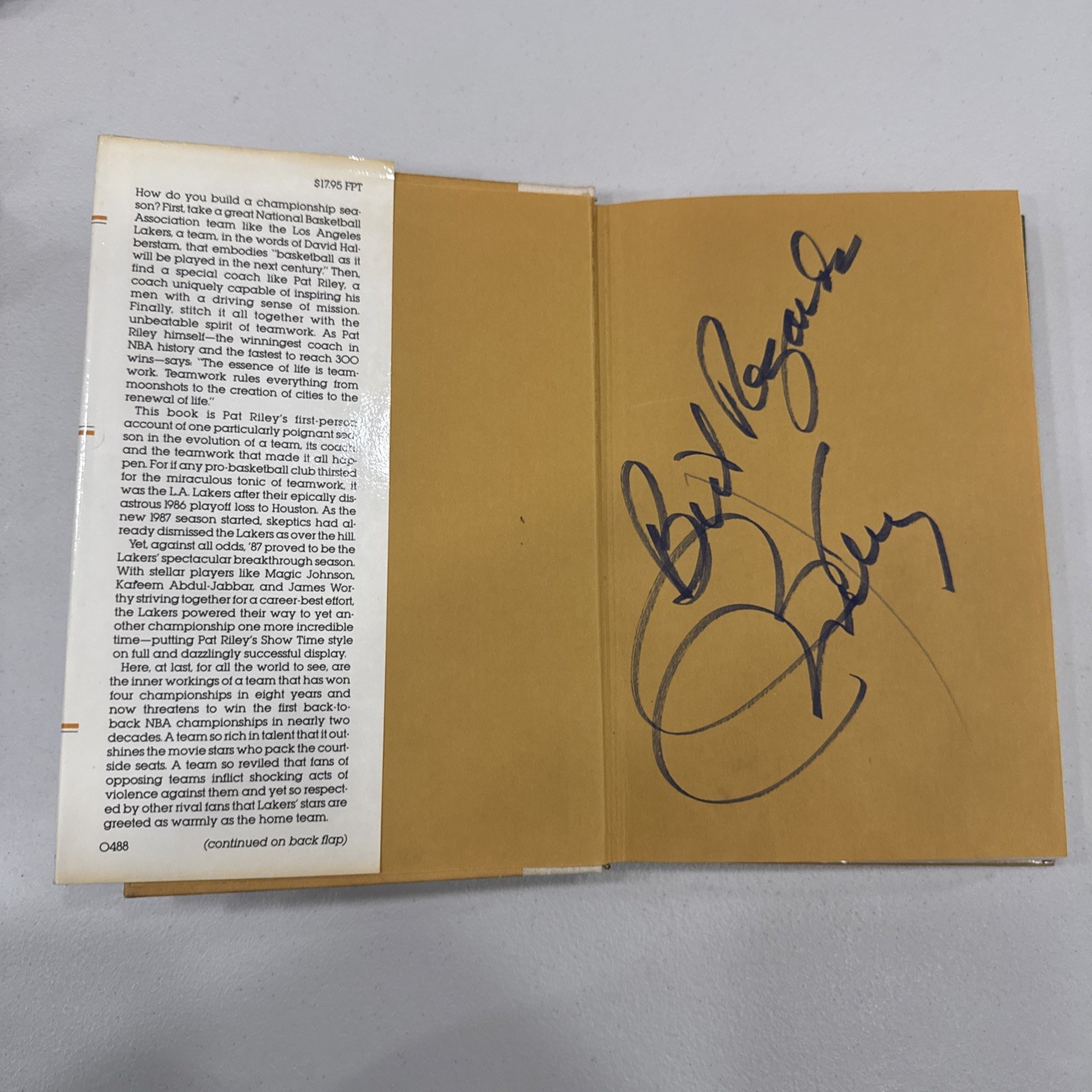 Signed Pat Riley Showtime 1st Edition Hardcover 1988 Los Angeles Lakers NBA Book