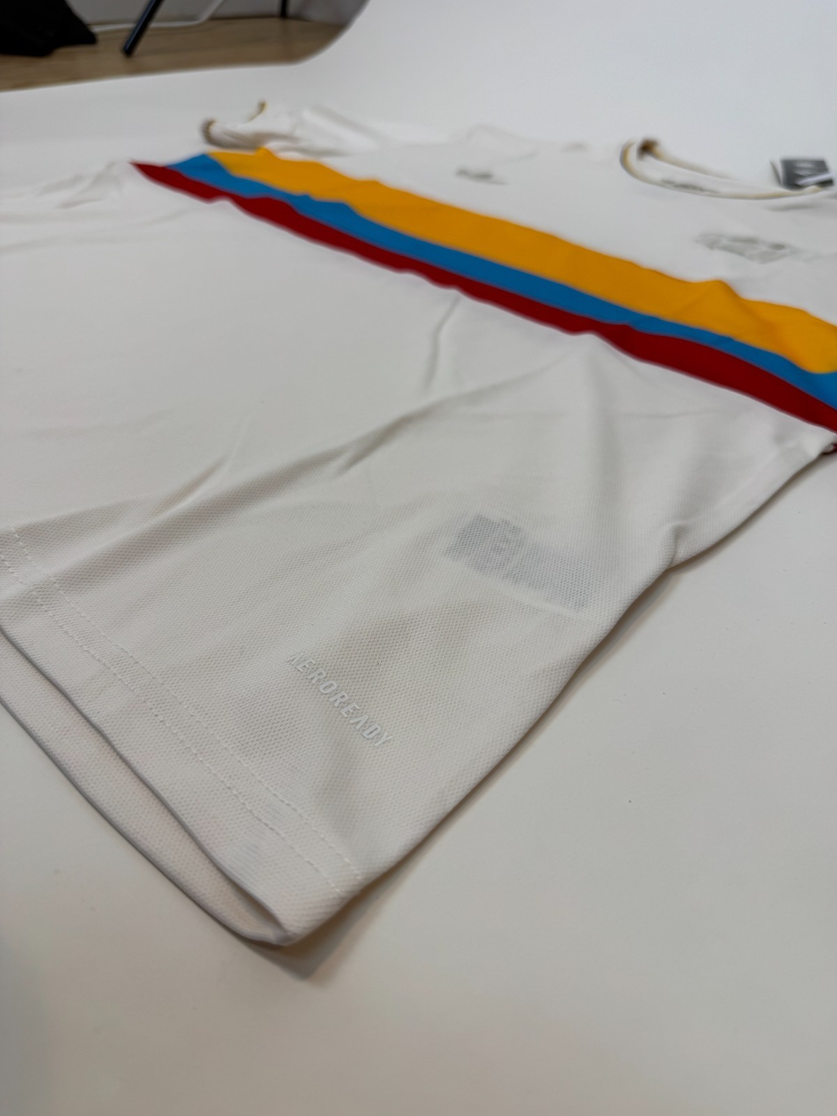 Adidas Colombia 24 Anniversary Jersey – White (Small)
