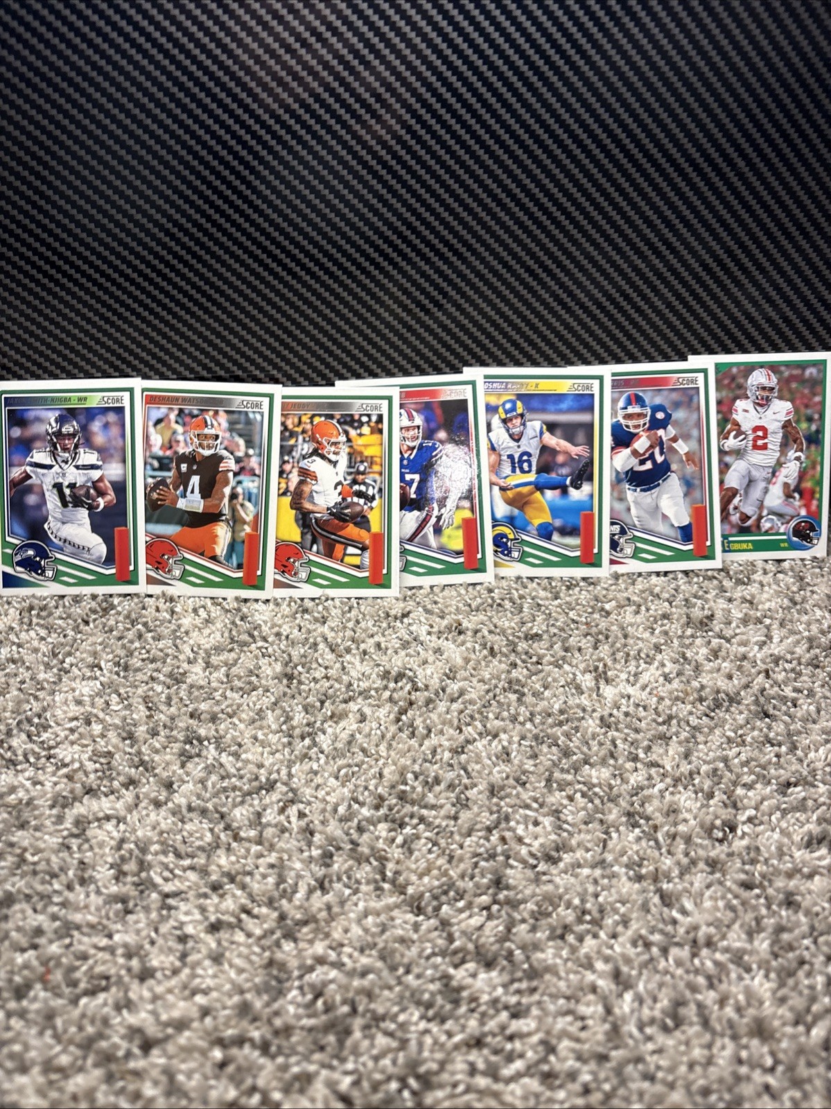 140 Card Score Football Card Lot! Top Rookies and Inserts. Huge Value Read Dsc.