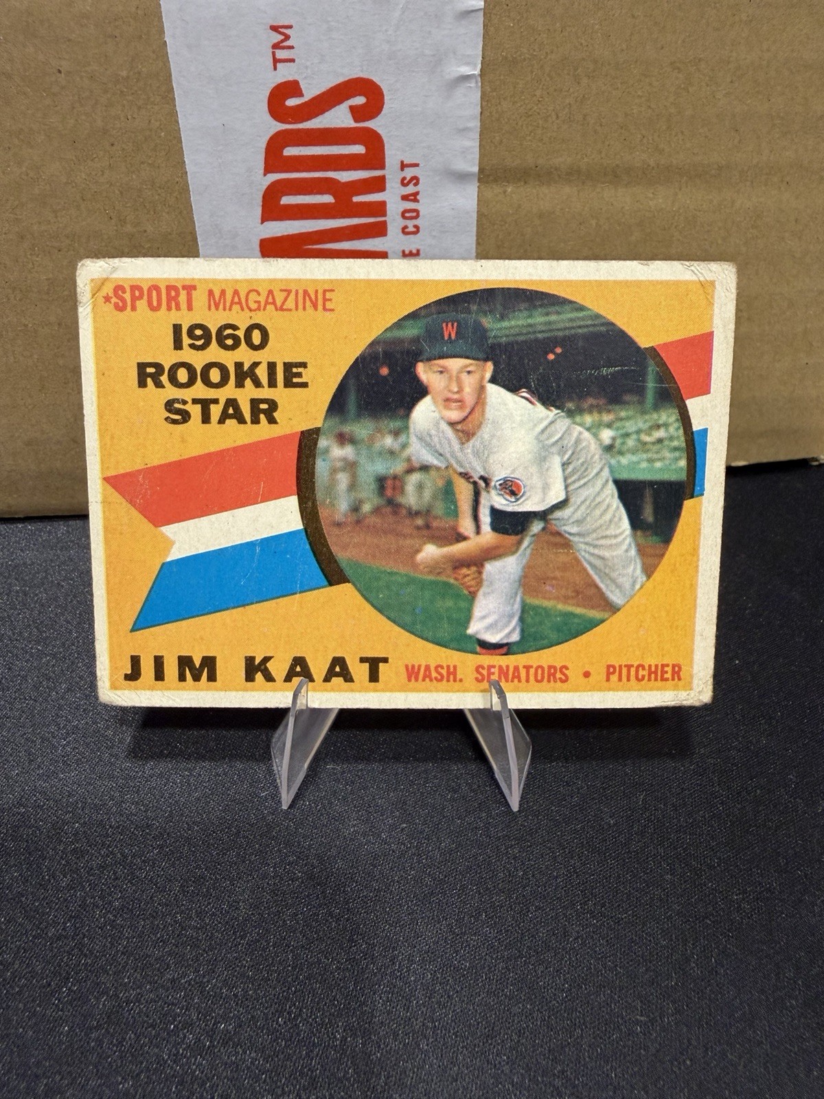 1960 Topps – Sport Magazine 1960 Rookie Star Jim Kaat #136 (RC)