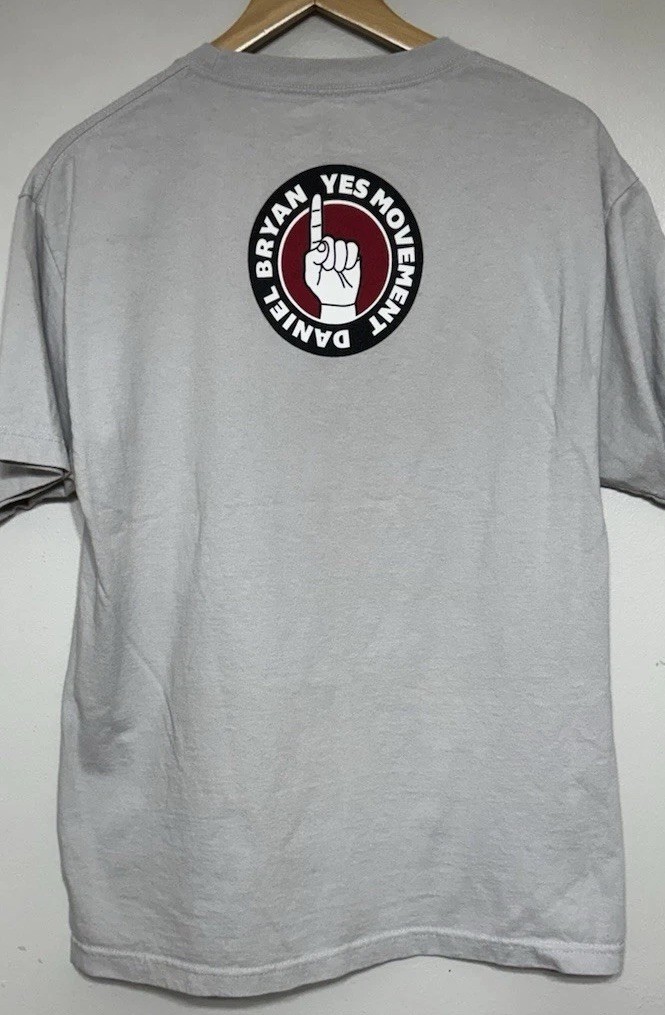 WWE Daniel Bryan Yes Movement Mens Gray Short Sleeve T-Shirt Size Large