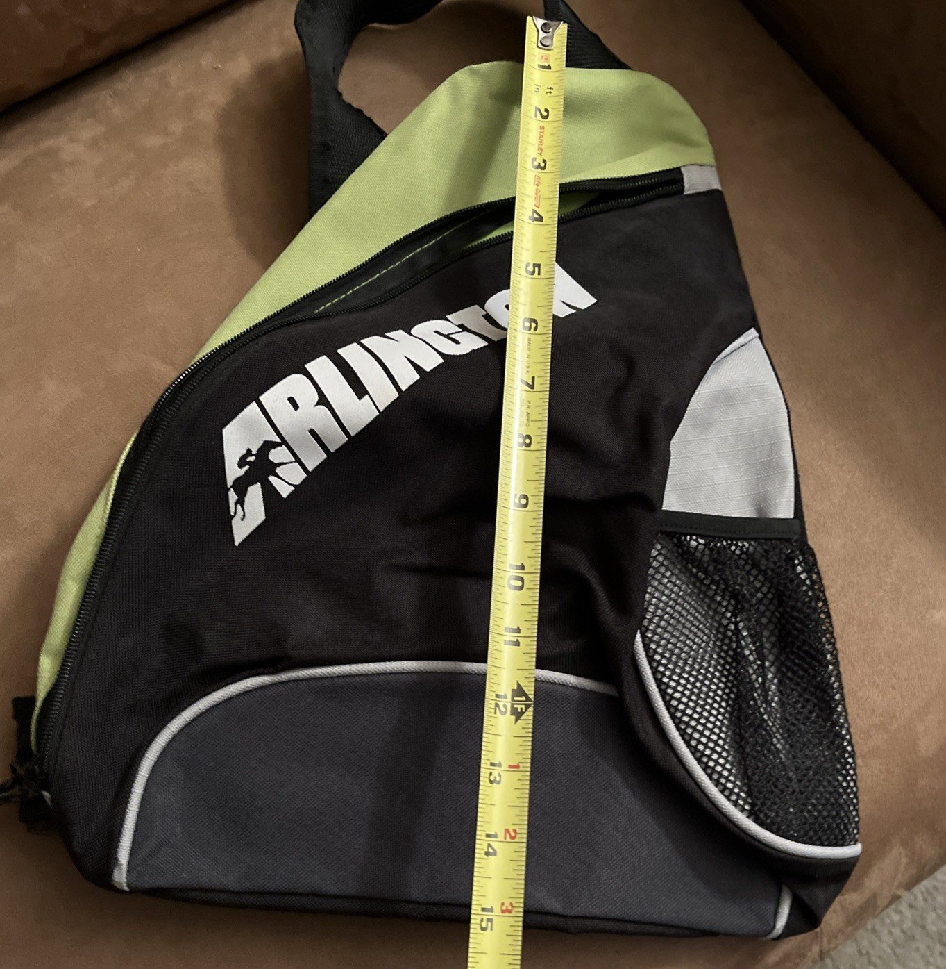 Horse Racing Arlington Park Unique Triangular Vinyl Tote Bag
