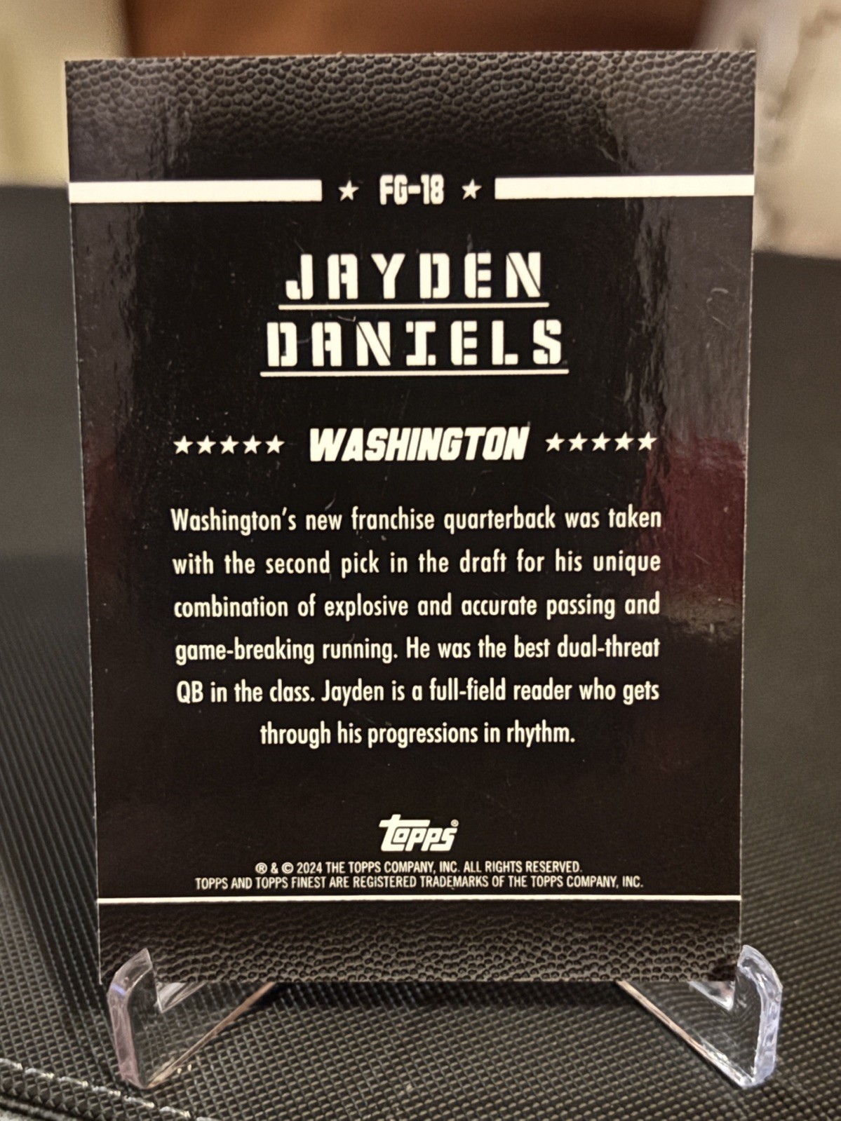 2024 Topps Finest – Field Generals Jayden Daniels #FG-18 Green Refractor /75 (RC