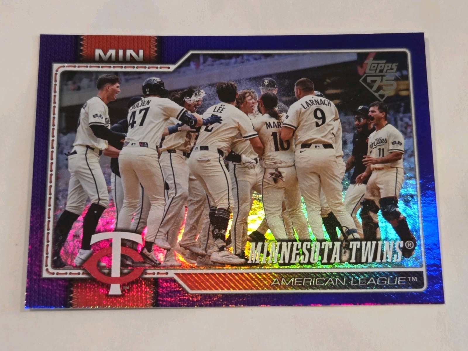 2026 Topps Series 2 – Minnesota Twins #491 Purple Rainbow Foil /250