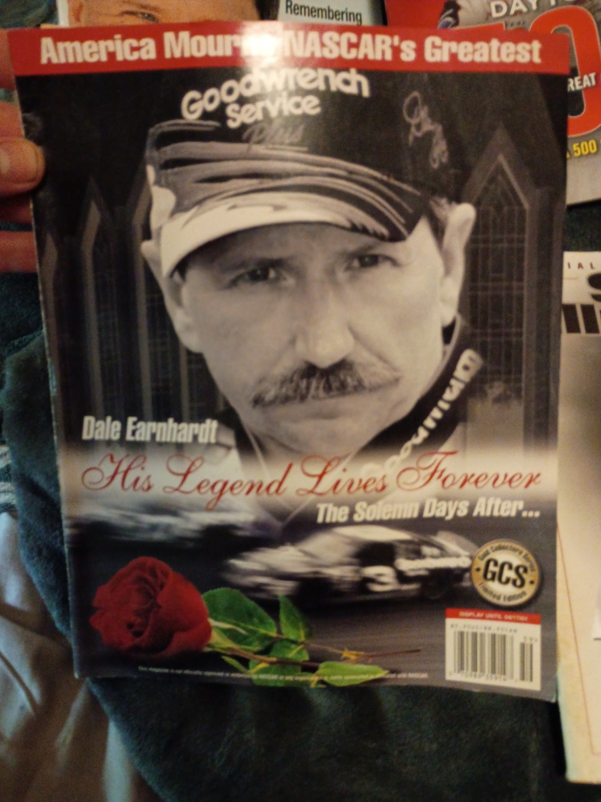 DALE EARNHARDT “THE INTIMIDATOR” MAGAZINE LOT. 10 TOTAL. THE RACING LEGEND