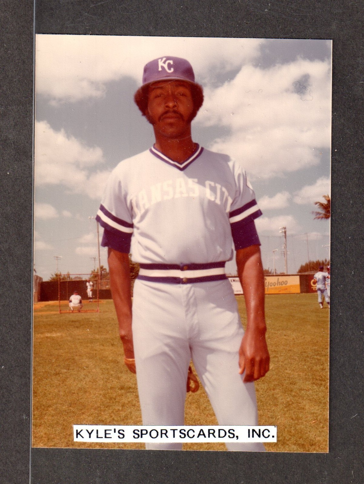 Tom Hall KC ROYALS UNSIGNED 3-1/2 x 4-3/4 COLOR ORIGINAL SNAPSHOT PHOTO #6