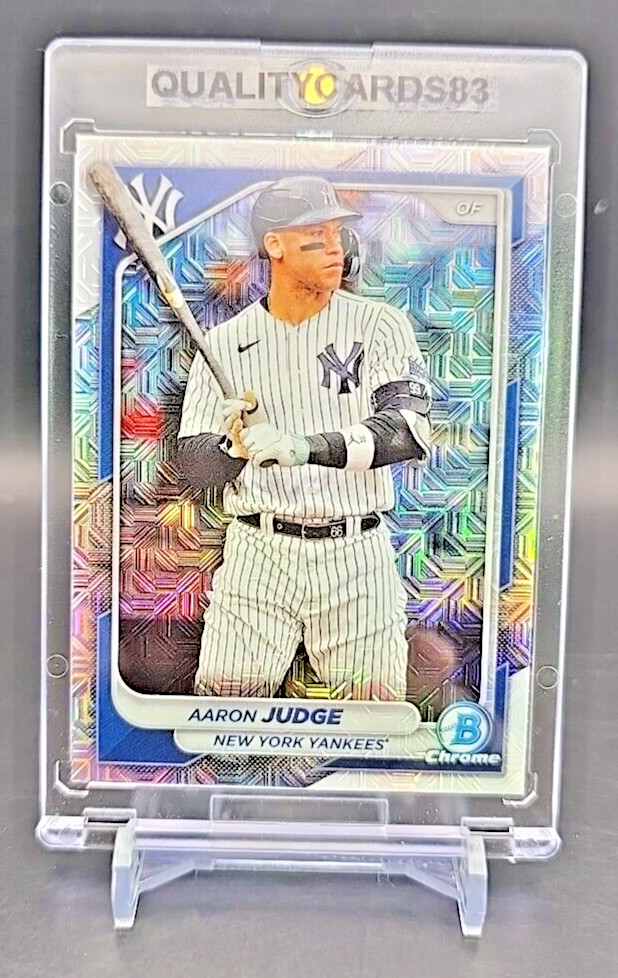 AARON JUDGE RAINBOW REFRACTOR INSERT CARD WITH CASE MLB NEW YORK YANKEES