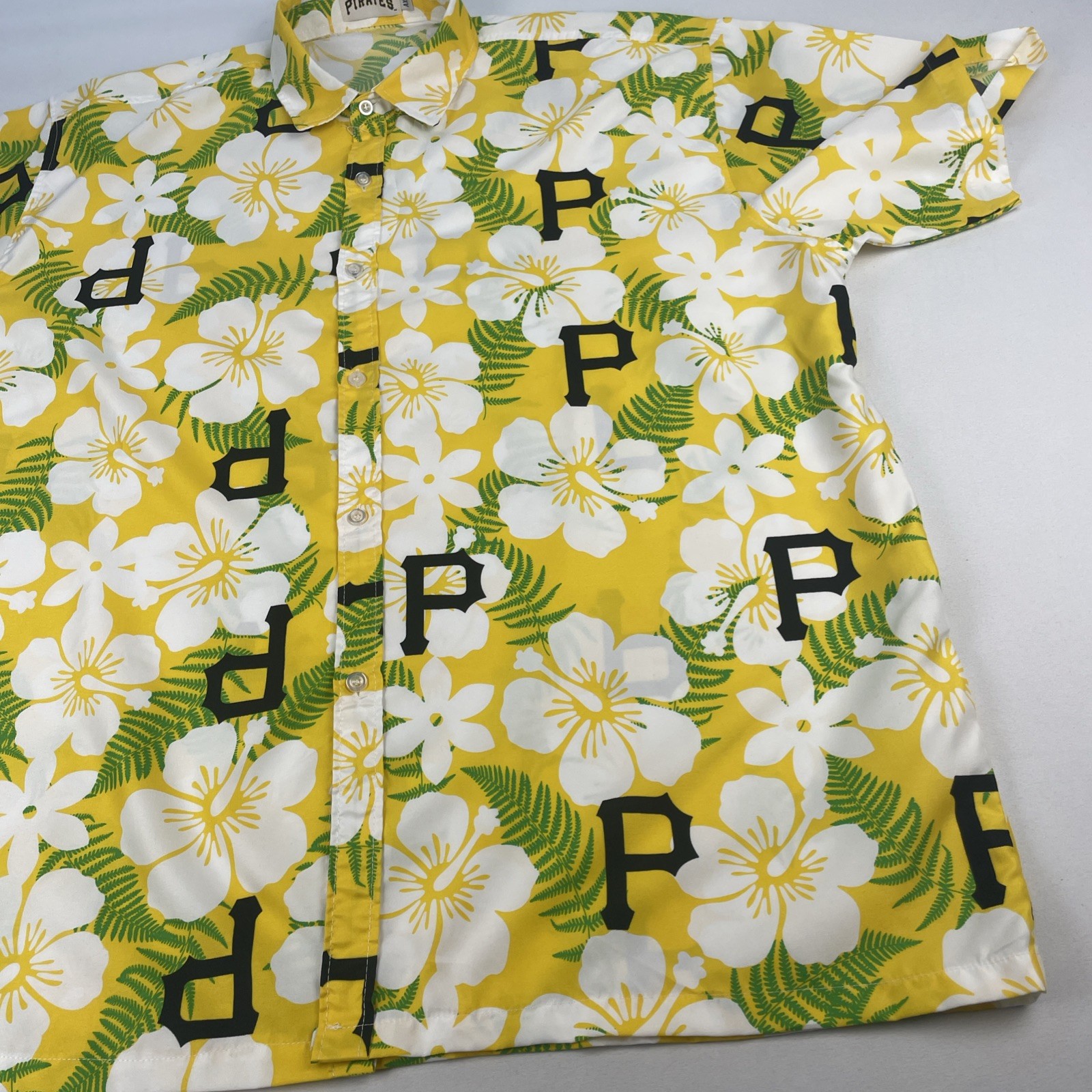 Pittsburgh Pirates Hawaiian Shirt Adult AXL Stadium Give Away Button Up SGA MLB