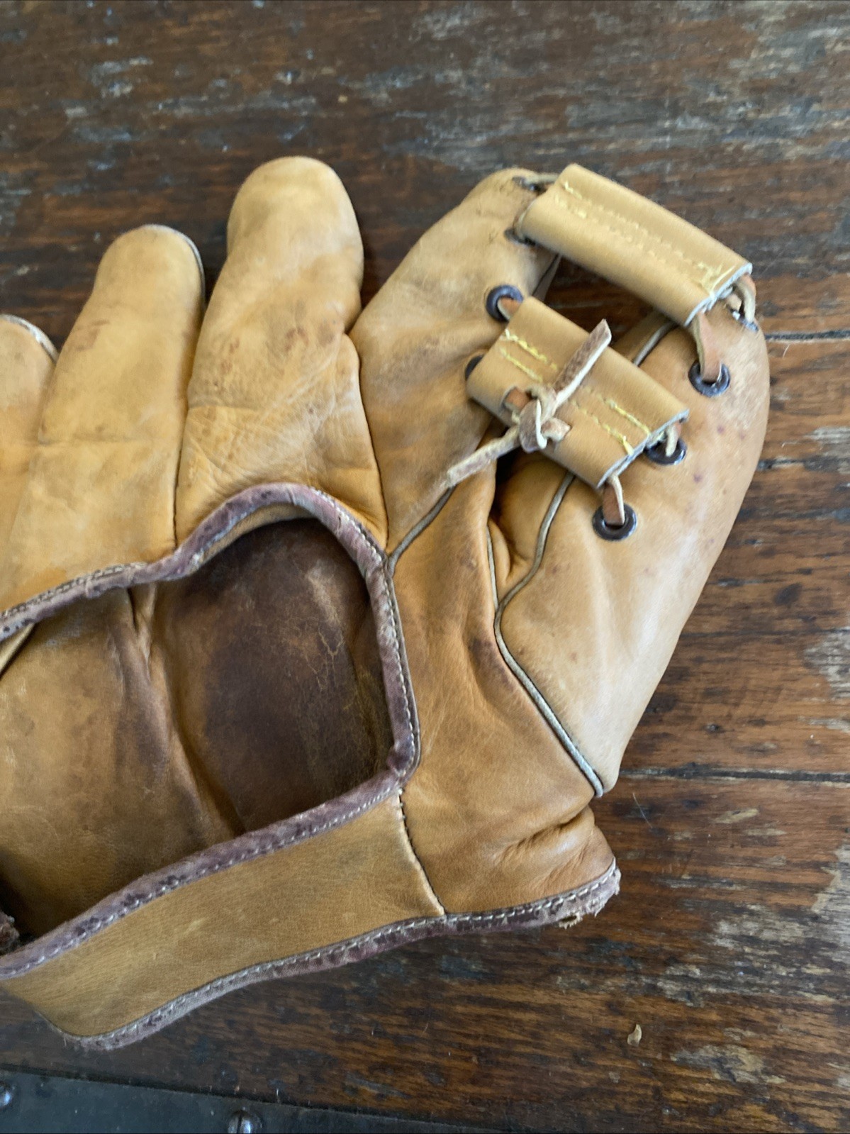 VINTAGE Old KILLER 1930’s DIXIE WALKER Circa BASEBALL GLOVE Mitt Antique EARLY
