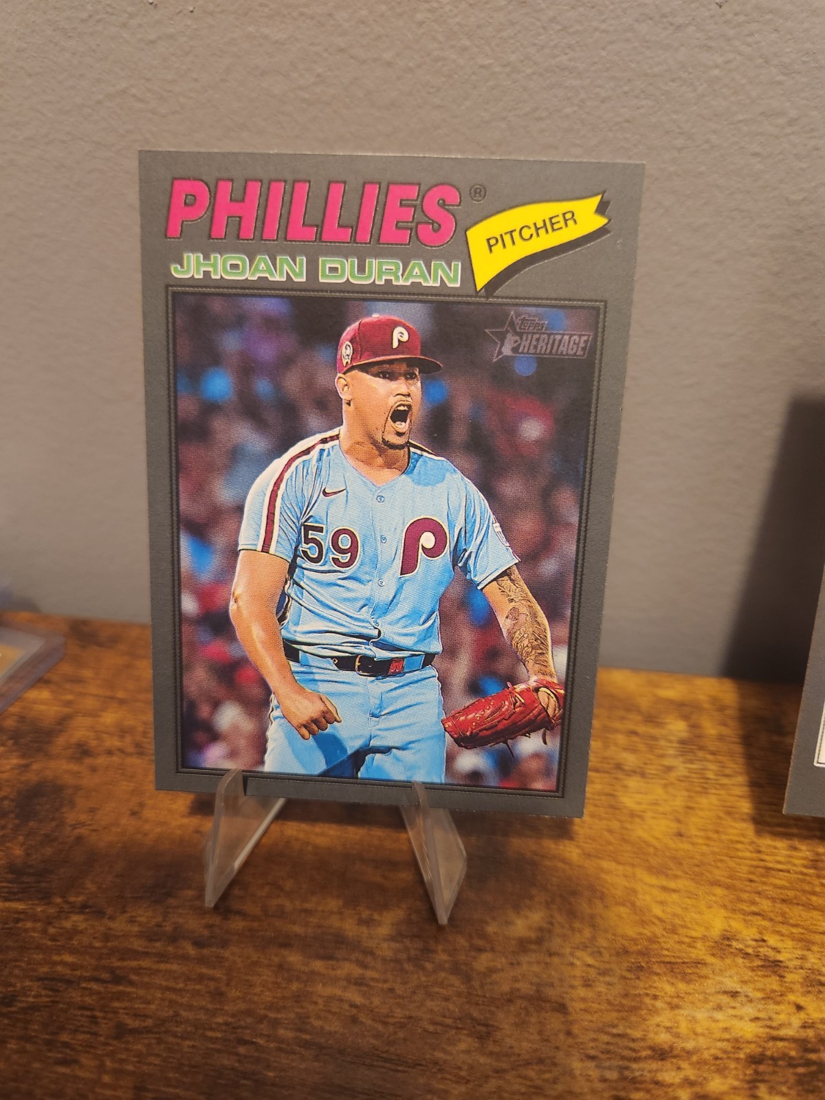 2026 Topps Heritage – Jhoan Duran #14 Dark Gray Border
