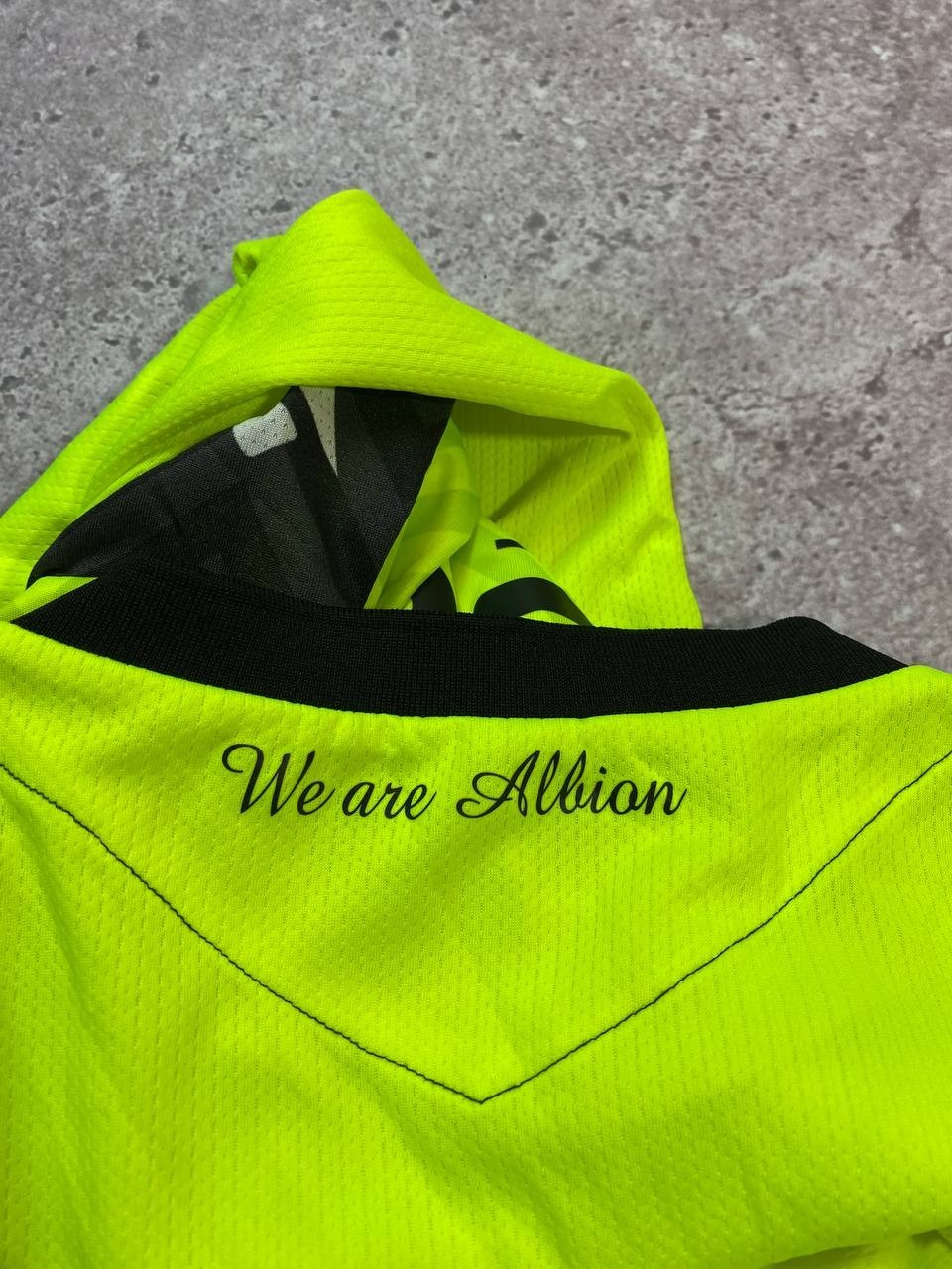 West Bromwich Albion 2024/25 Goalkeeper Shirt Macron WBA Lime Green Jersey XL