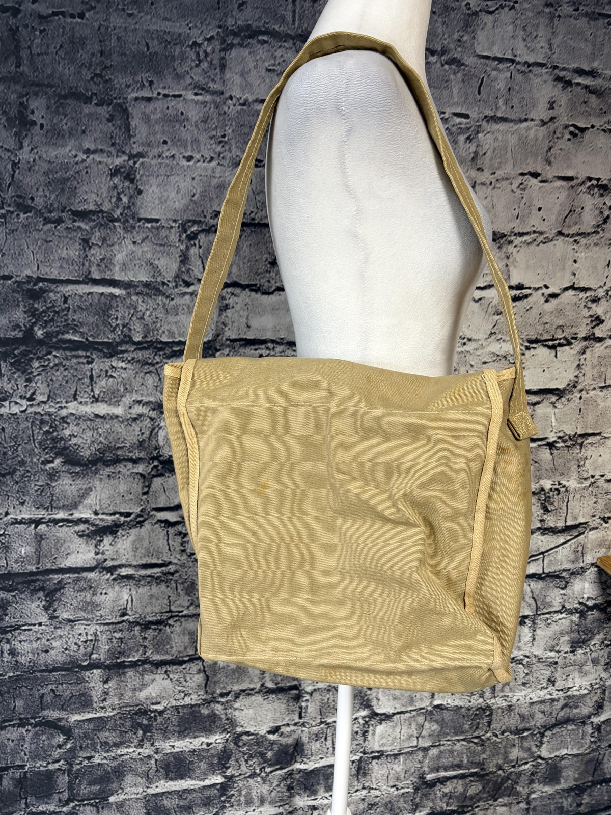 Vintage NBC Sports Wimbledon Bag Messenger One Size Beige Canvas Tennis 1978