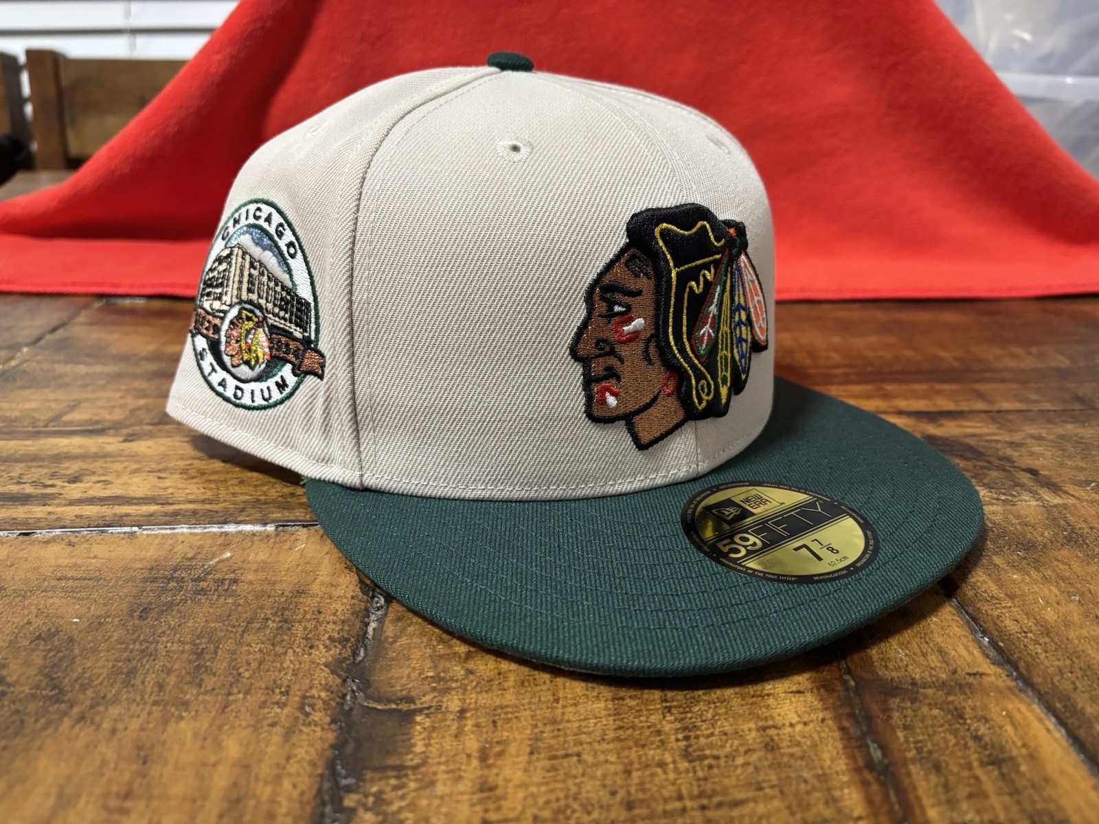 Chicago Blackhawks Chicago Stadium Stone Green New Era Fitted Size 7 7/8 Gray UV