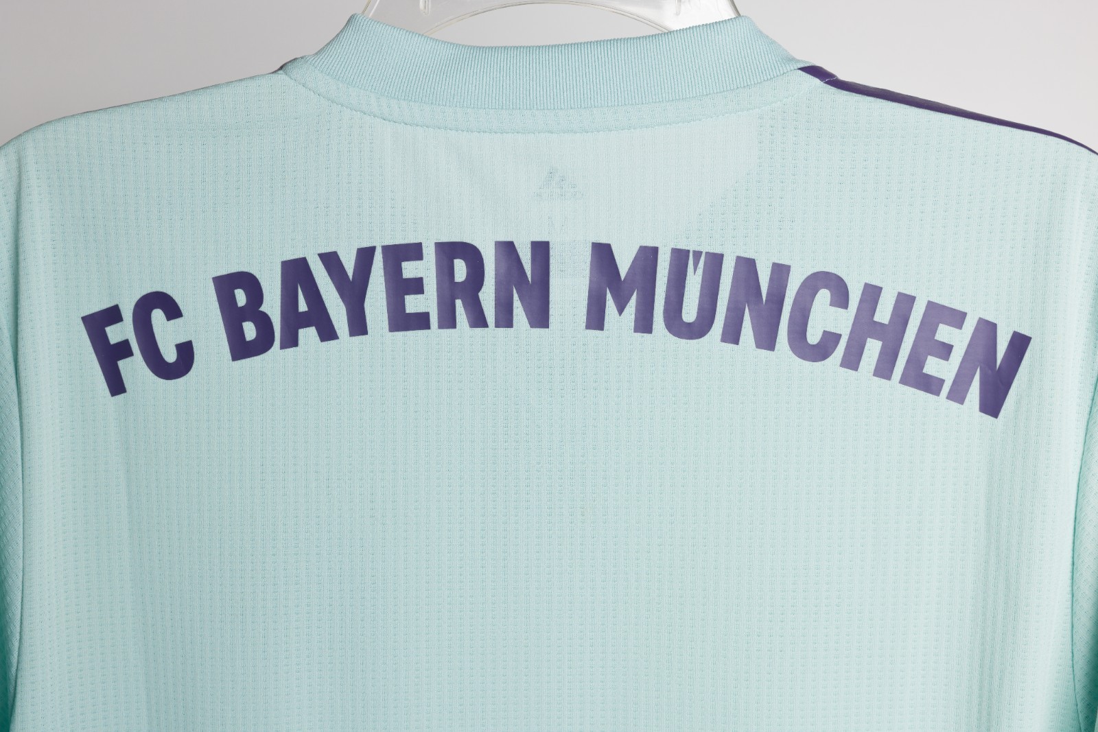 Bayern Munich 2018-19 Away Authentic Jersey – Size M