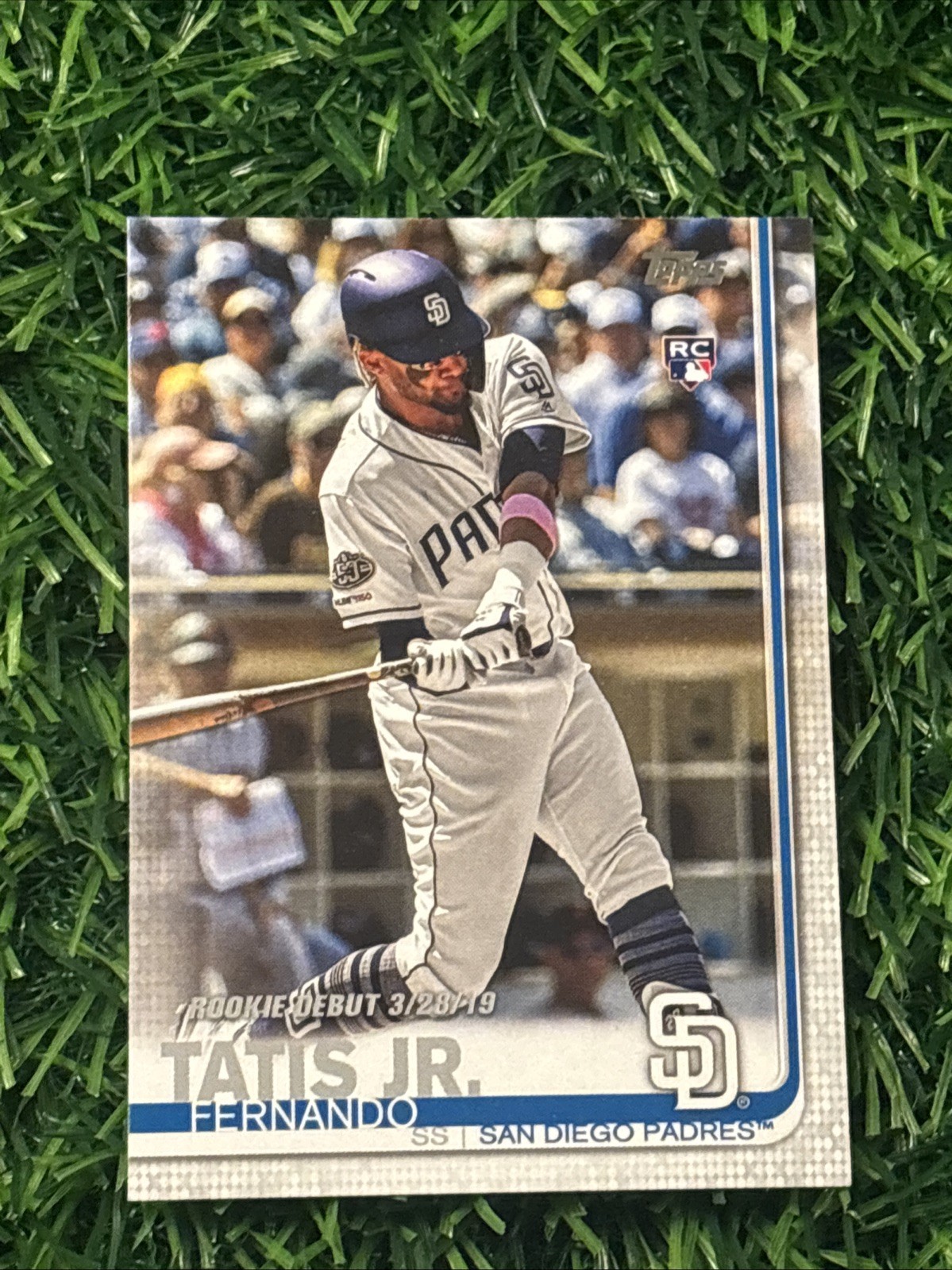 2019 Topps Update #US56 Fernando Tatis Jr. Rookie (RC) – San Diego Padres