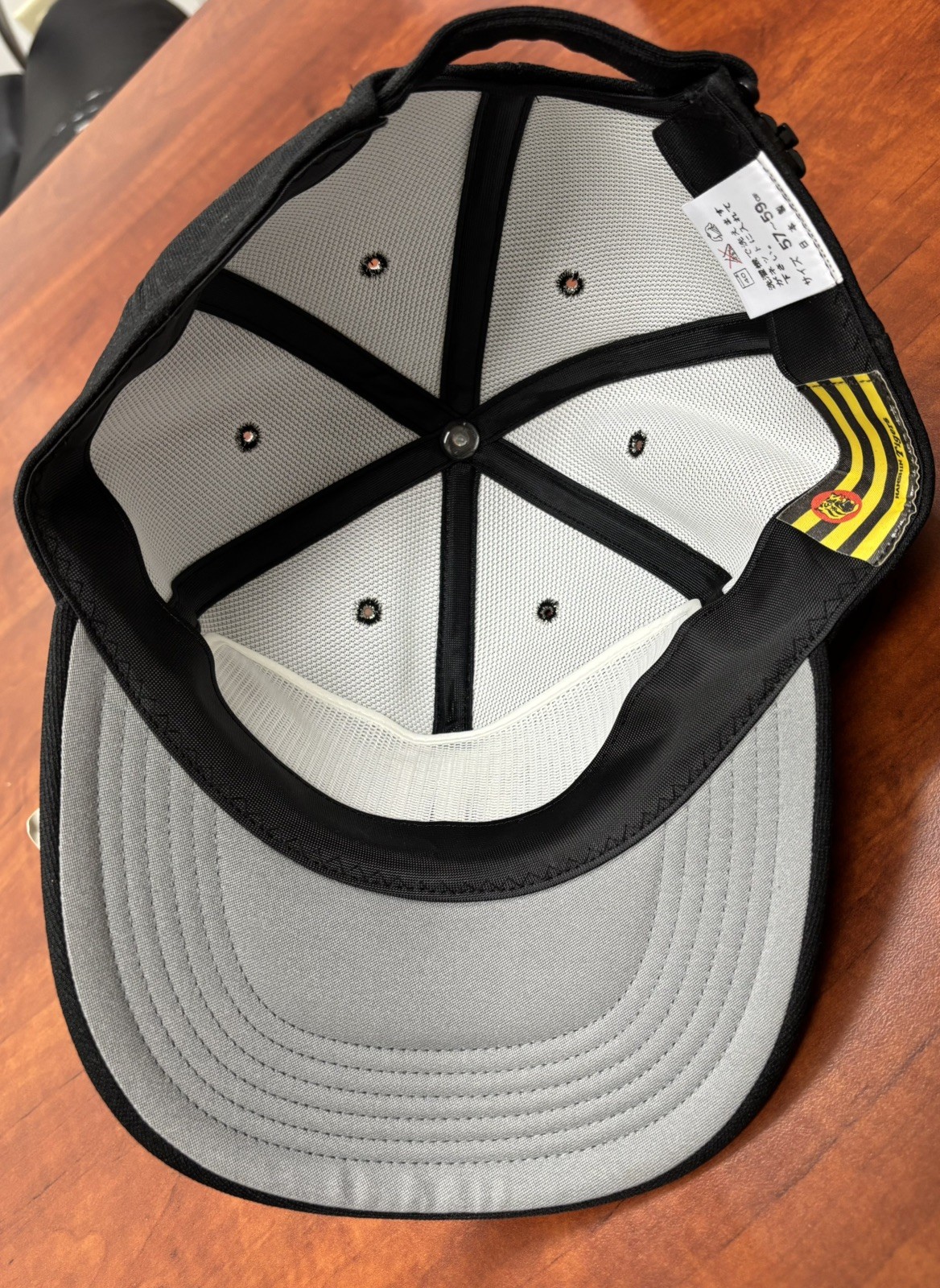 NEW Japan Authentic OSAKA HANSHIN TIGERS Baseball Hat Black/Gray Snap 57-59cm