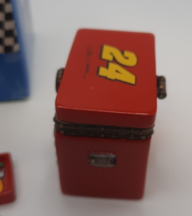 Boyds Bear #24 JOE GORDON Nascar Racing Treasure Hinged Box 919363