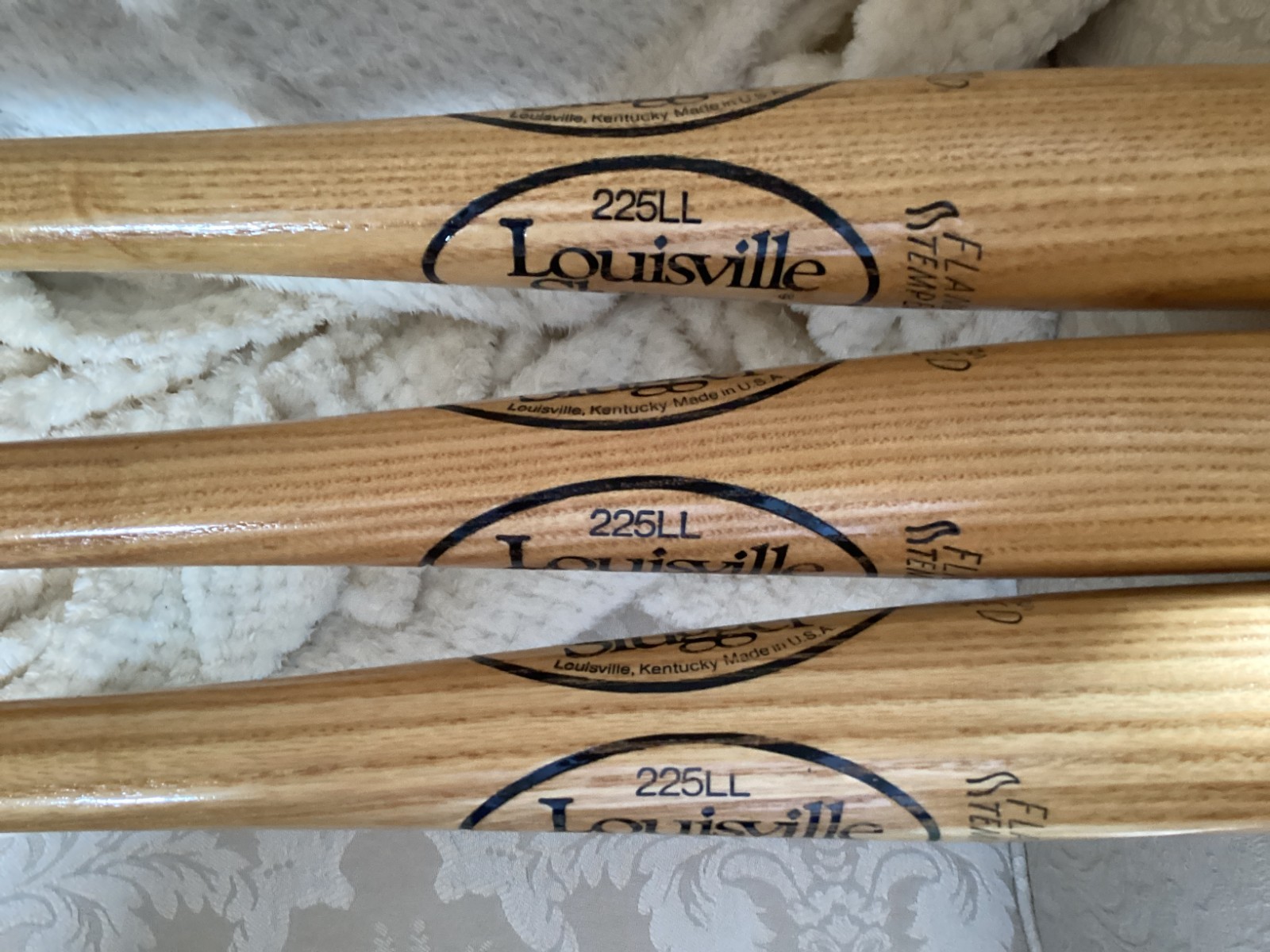 Louisville Slugger 225LL 30″ Bat Ken GriffeyJR,Cal RipkenJR, or DarrylStrawberry
