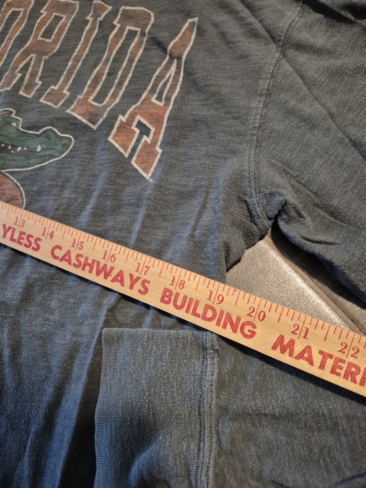 Banner Supply Company Florida Gators Long Sleeve TShirt Men’s NCAA Size Medium