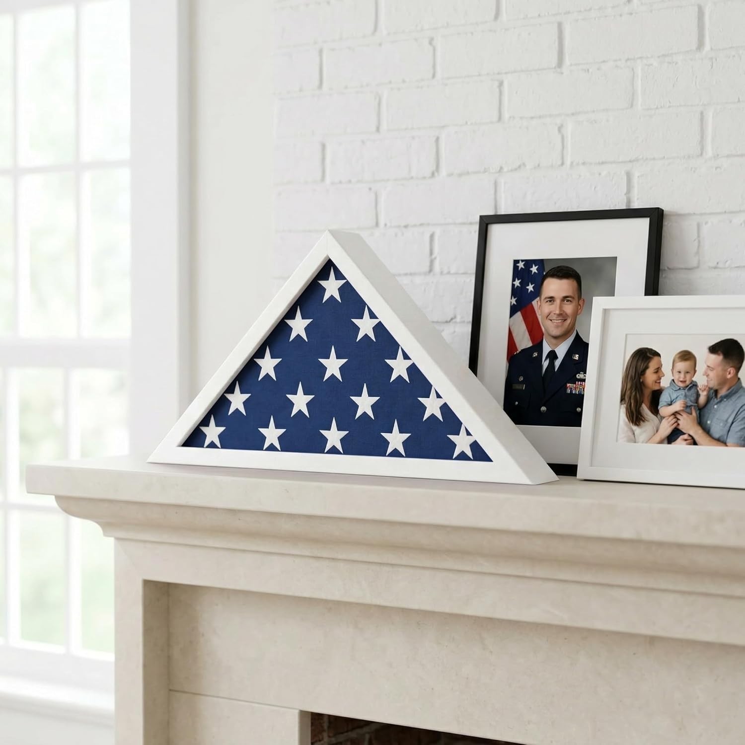 Sleek Triangular Flag Case in White for 5×9.5′ Burial Flags – Timeless Elegance