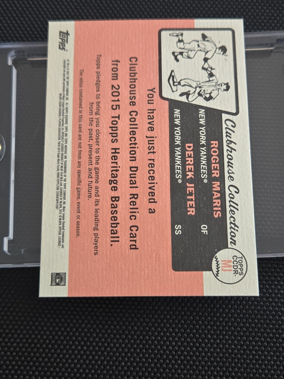 2015 Topps Heritage – Clubhouse Collection Dual Relics Derek Jeter, Roger Maris