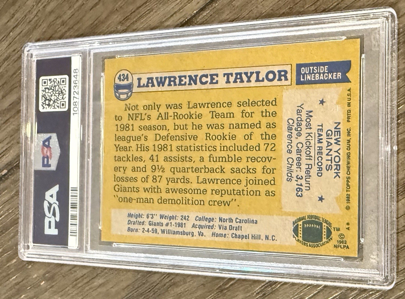 Lawrence Taylor Game Changer HOF 1982 Topps Rookie RC PSA 7 10 GEM AUTO Signed
