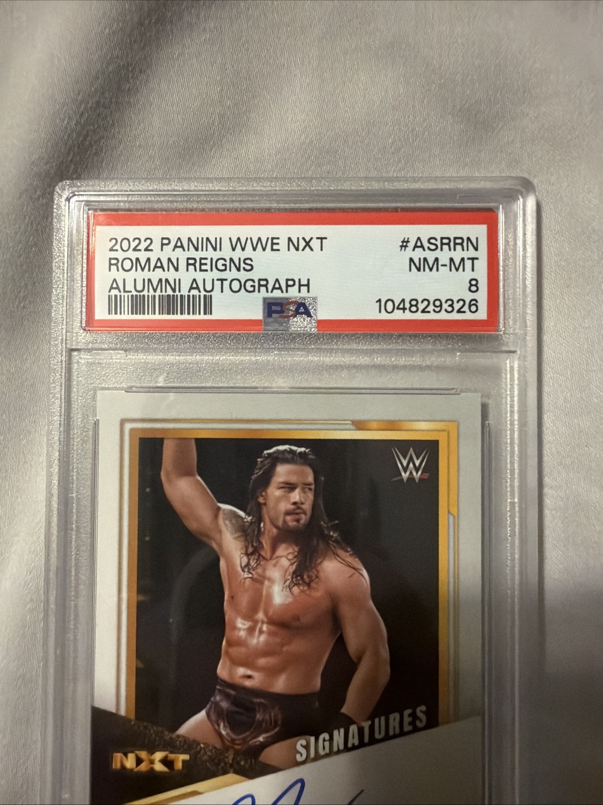 Roman Reigns 2022 Panini NXT 2.0 WWE Alumni Auto #AS-RRN PSA 8