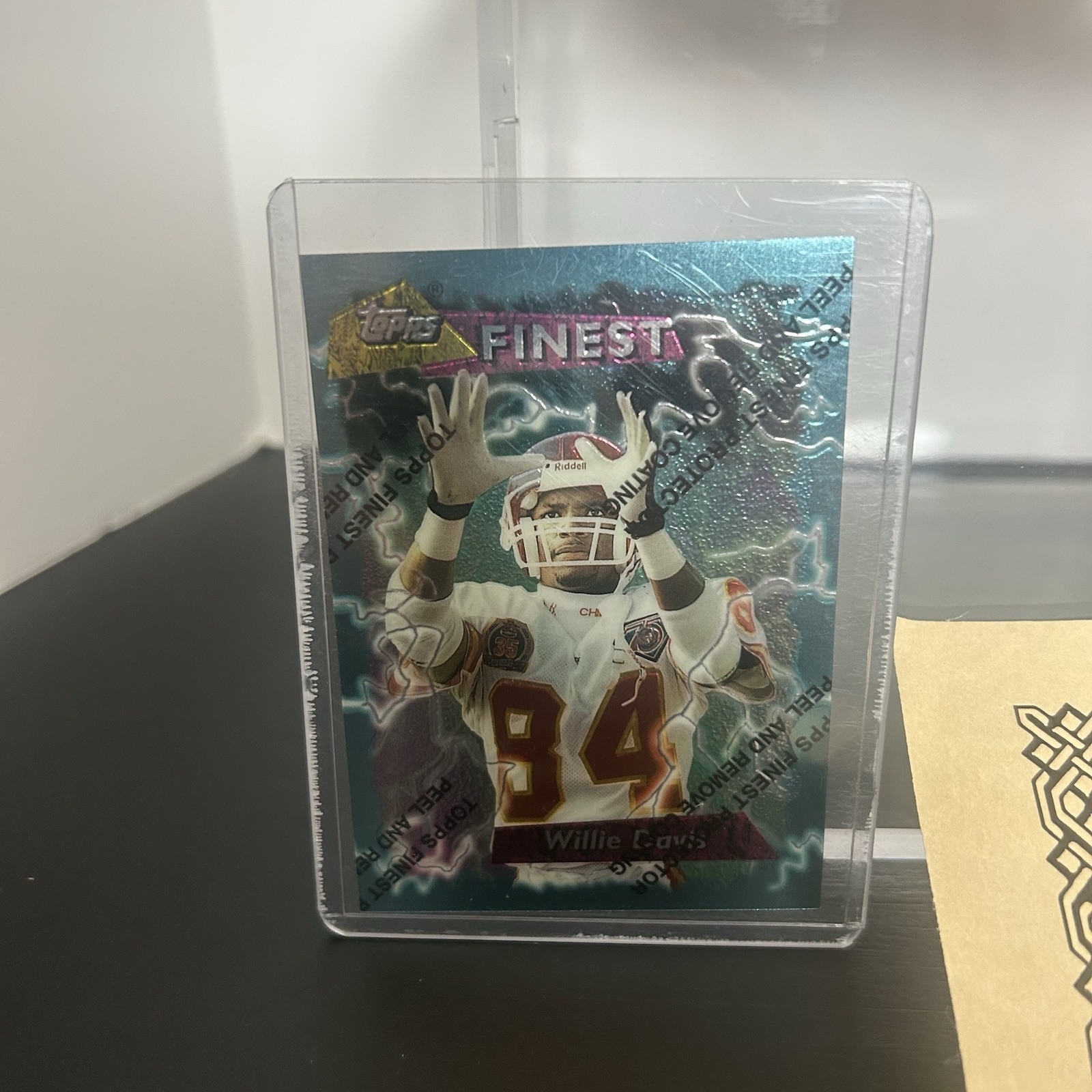 Kansas City Chiefs Willie Davis Autographed Mini Helmet #84 With Card & Case NFL
