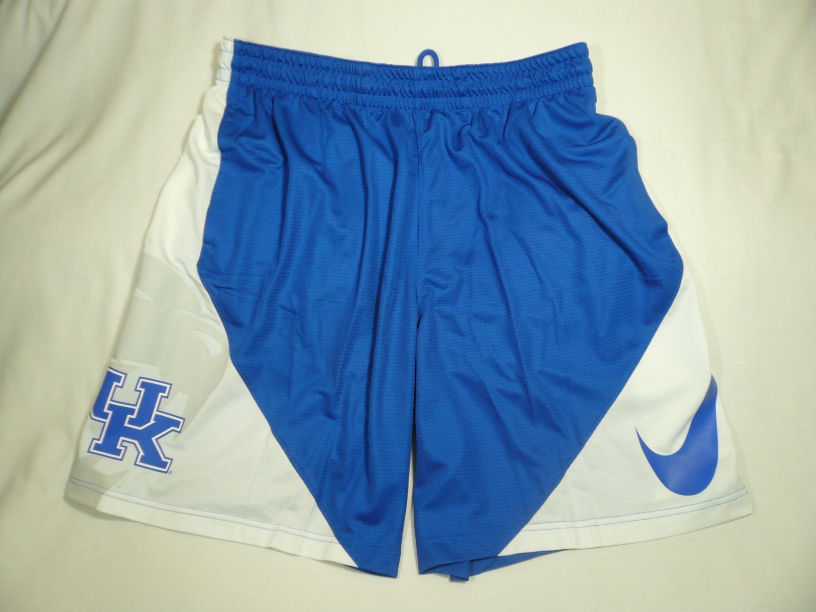 Nike Kentucky Wildcats 2XL BRAND NEW Shorts NWT Basketball UK Cats XXL