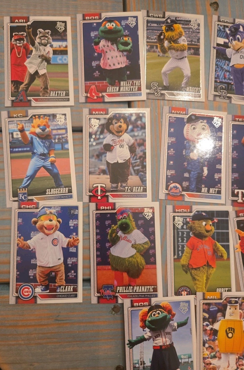 2026 TOPPS CELEBRATION MLB – Mascots FULL INSERT SET 30 Card Lot #M-1 -30