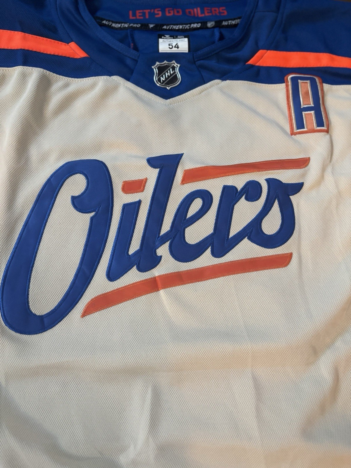 Edmonton Oilers Alternate Jersey Leon Draisaitl Jersey Adult XL (54) NWT