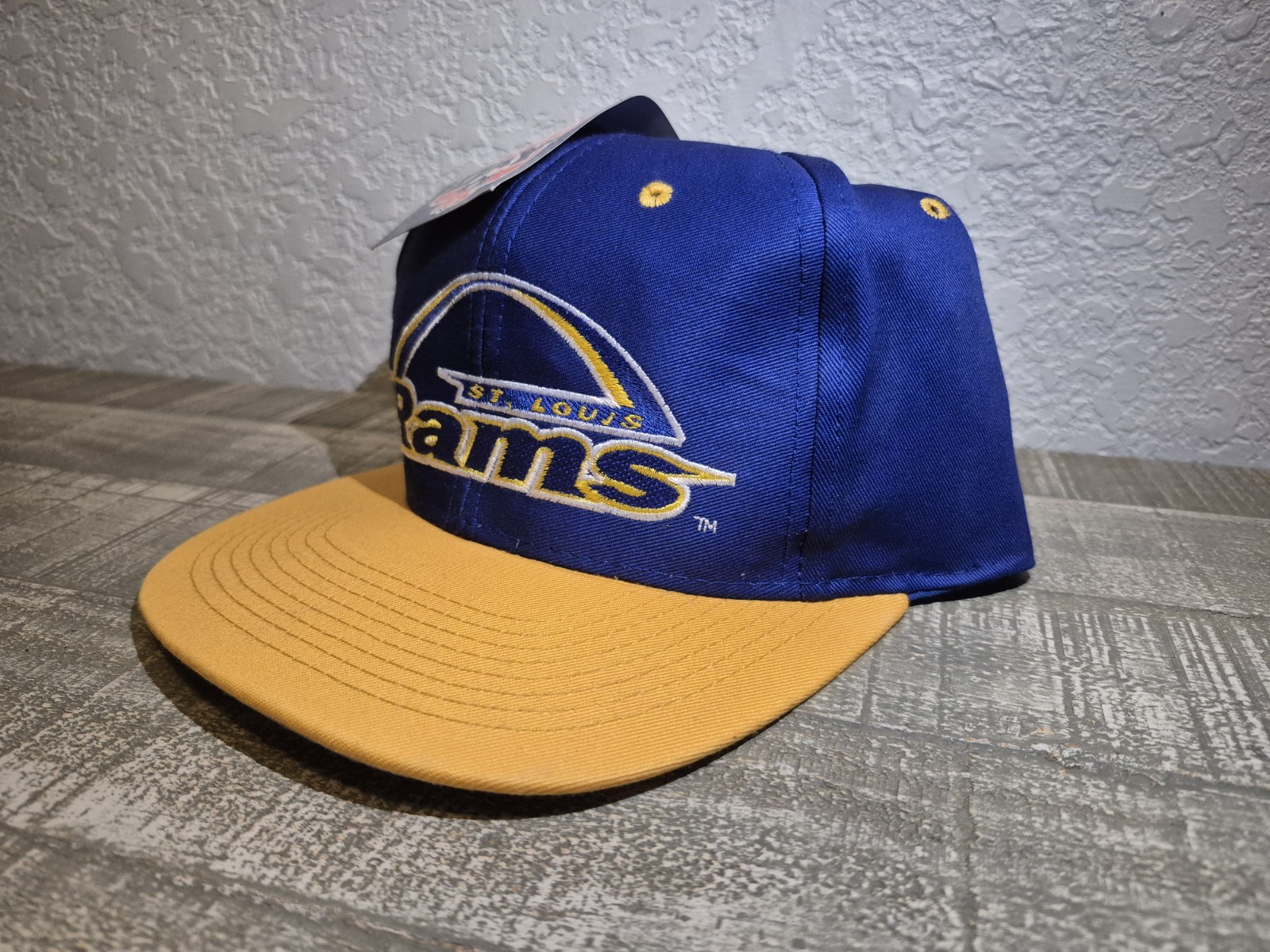 Vintage St Louis Rams Logo 7 Snapback Hat 90s Gateway Arch NFL Cap Blue Gold NWT