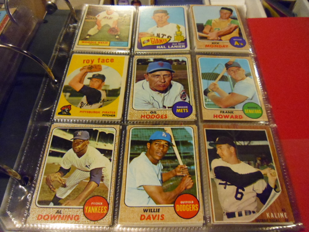 Gigantic Estate Sale Of Old Baseball Card Packs Plus One FREE Mantle Card!