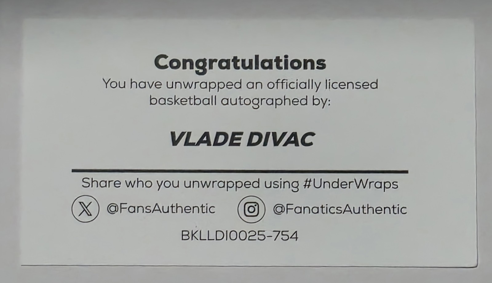 Fanatics Under Wraps Autographed Basketball Vlade Divac HOF 19 Inscription 🔥