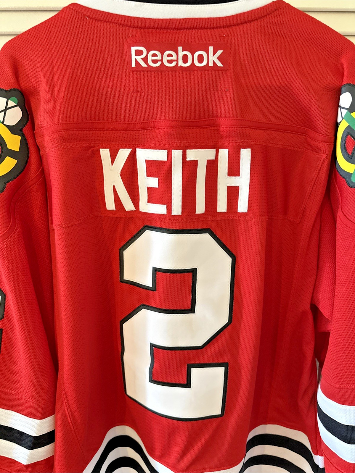 Reebok NHL Hockey Jersey Chicago Blackhawks Duncan Keith Size Large Stitched Red