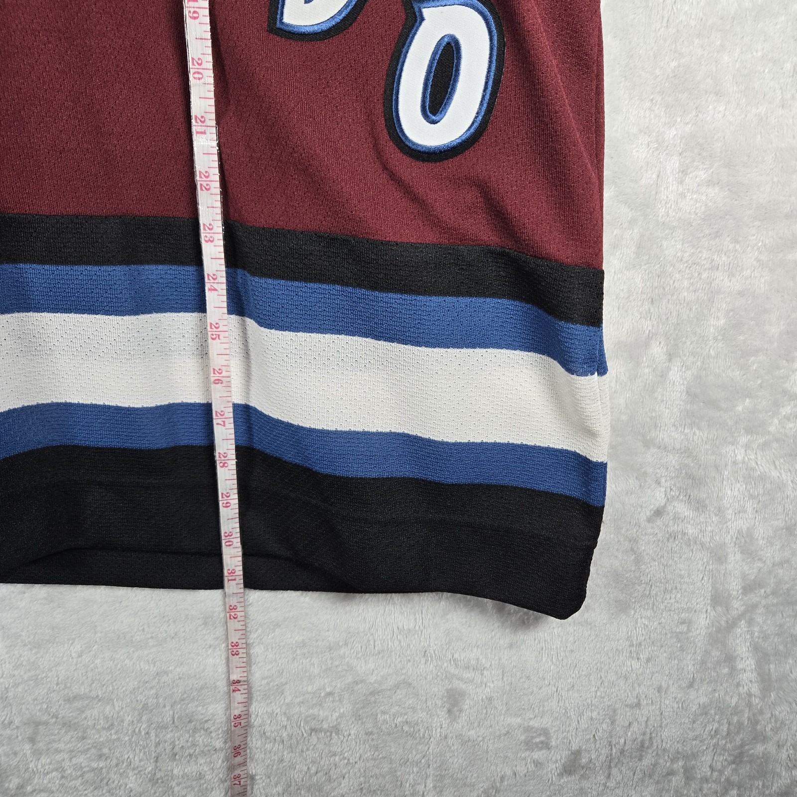 CCM Colorado Avalanche Hockey Jersey NHL Mens Size Medium Burgundy Throwback