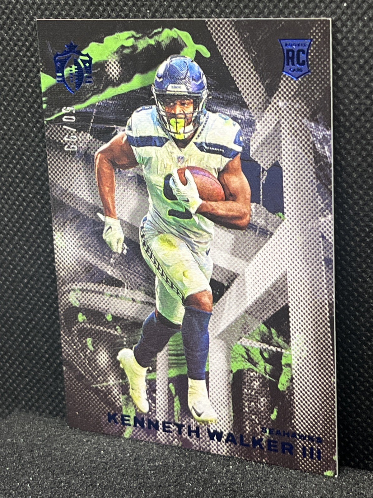 2022 Panini Chronicles Gridiron Kings Kenneth Walker III Blue 50/99 Rookie