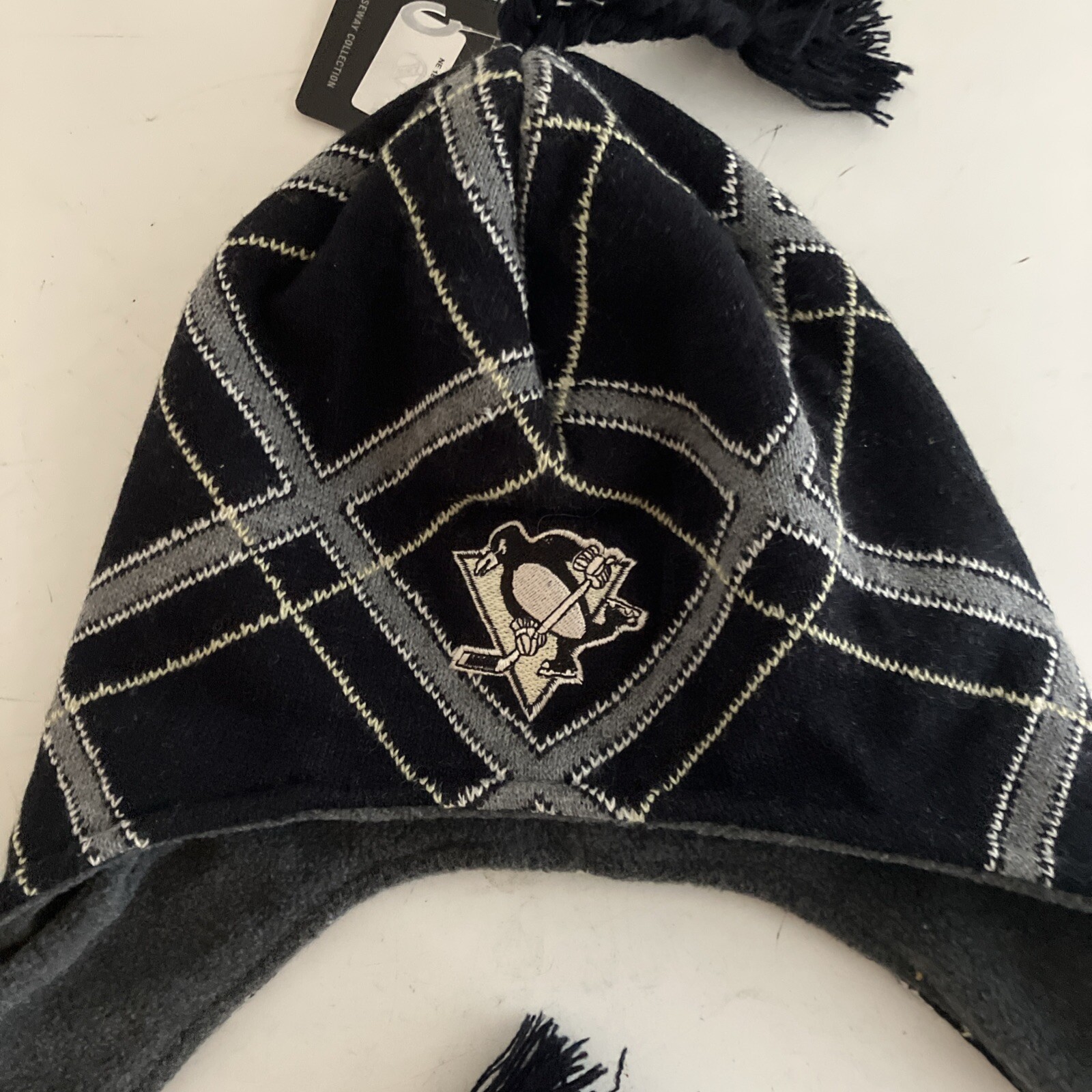 Pittsburgh Penguins Alpine NHL Hockey Knit Tassel Ear Flap Hat Old Time Hockey