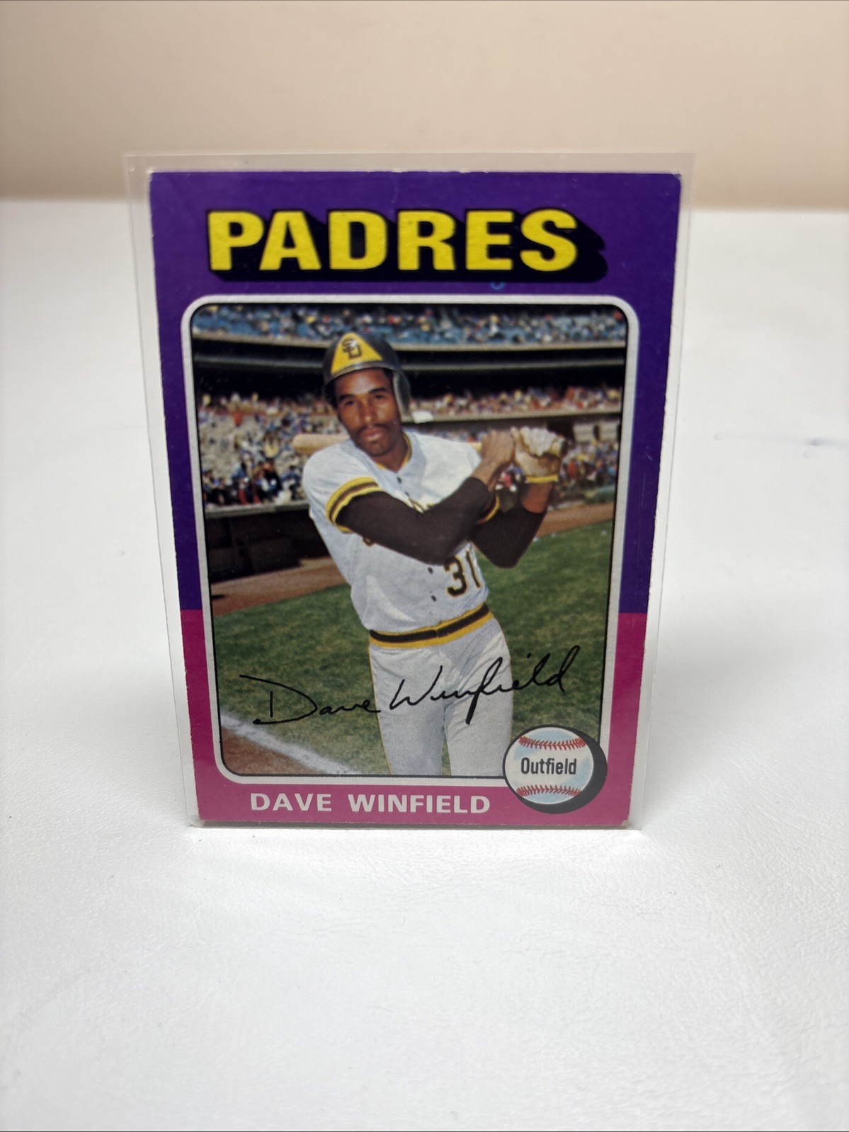 1975 Topps – Dave Winfield #61 Padres Vg-EX Minor Crease