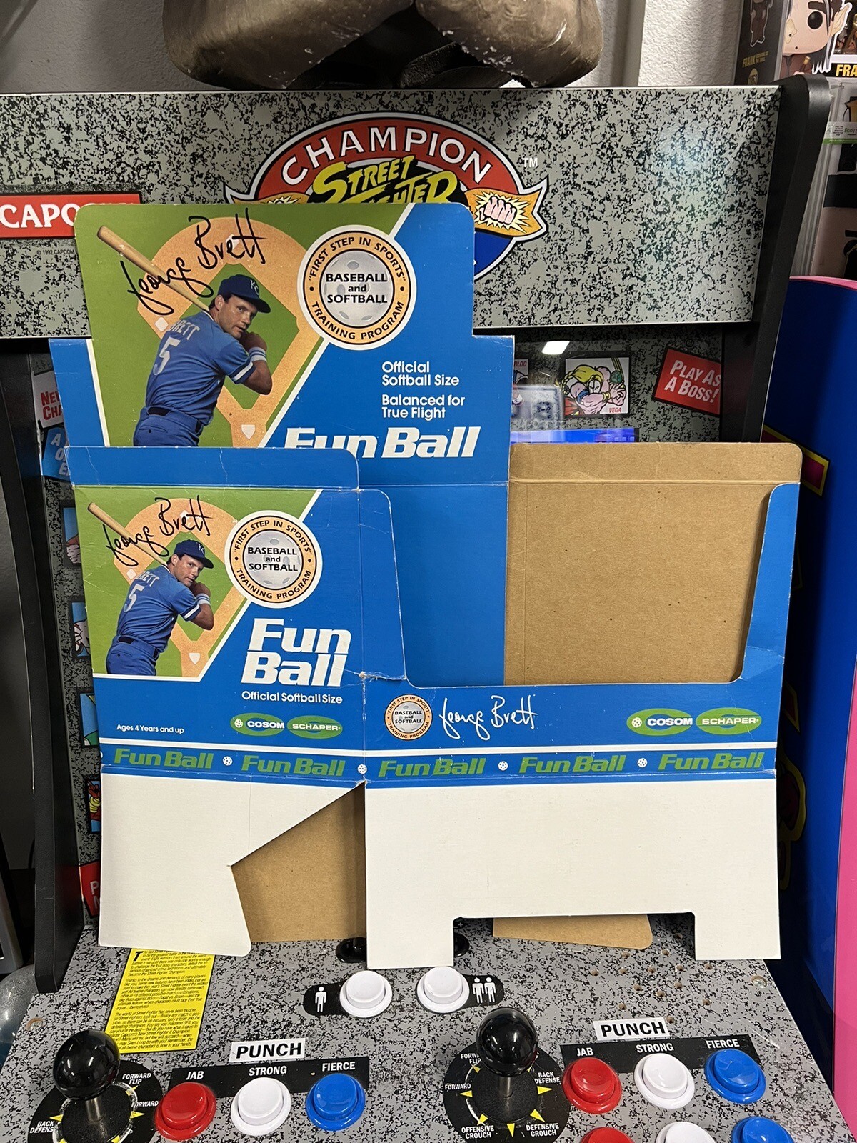 1983 George Brett Fun Ball Retail Box Display + Bat & Ball Set Cardboard Tag