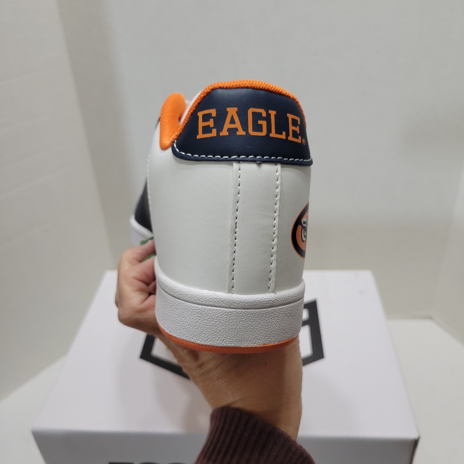 New In Box Women’s Size 7 Auburn Tigers Tennis Shoes STS Footwear Sneakers
