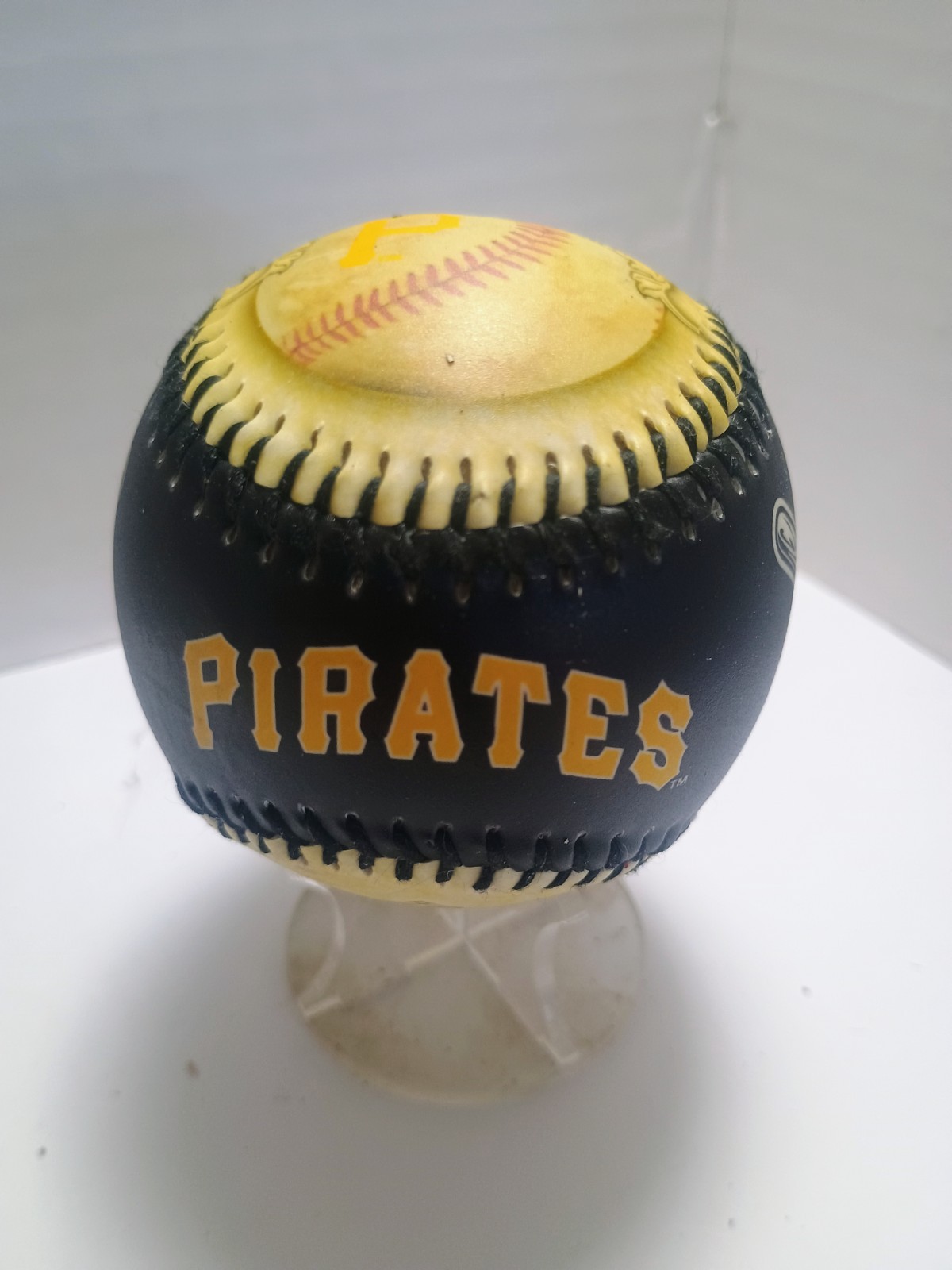 Pittsburgh Pirates Collectable Souvenir Baseball **Your Choice**